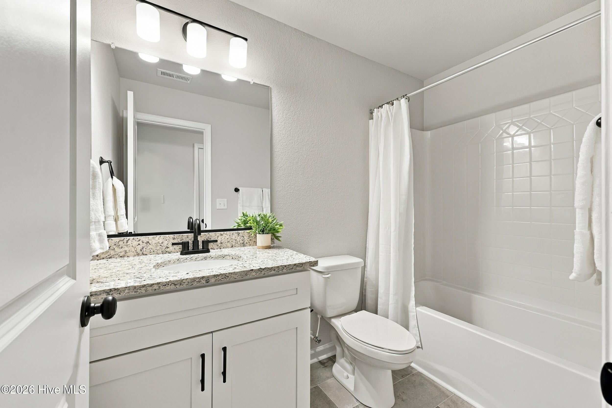208 Halifax Court Property Photo 44