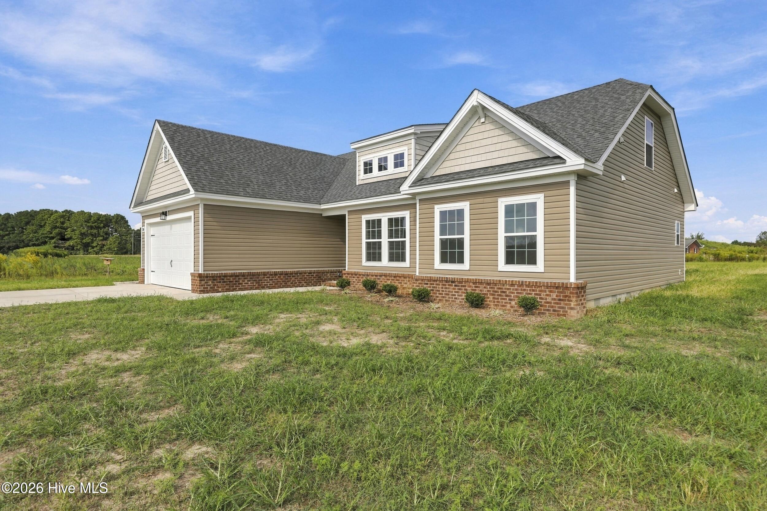 208 Halifax Court Property Photo 49