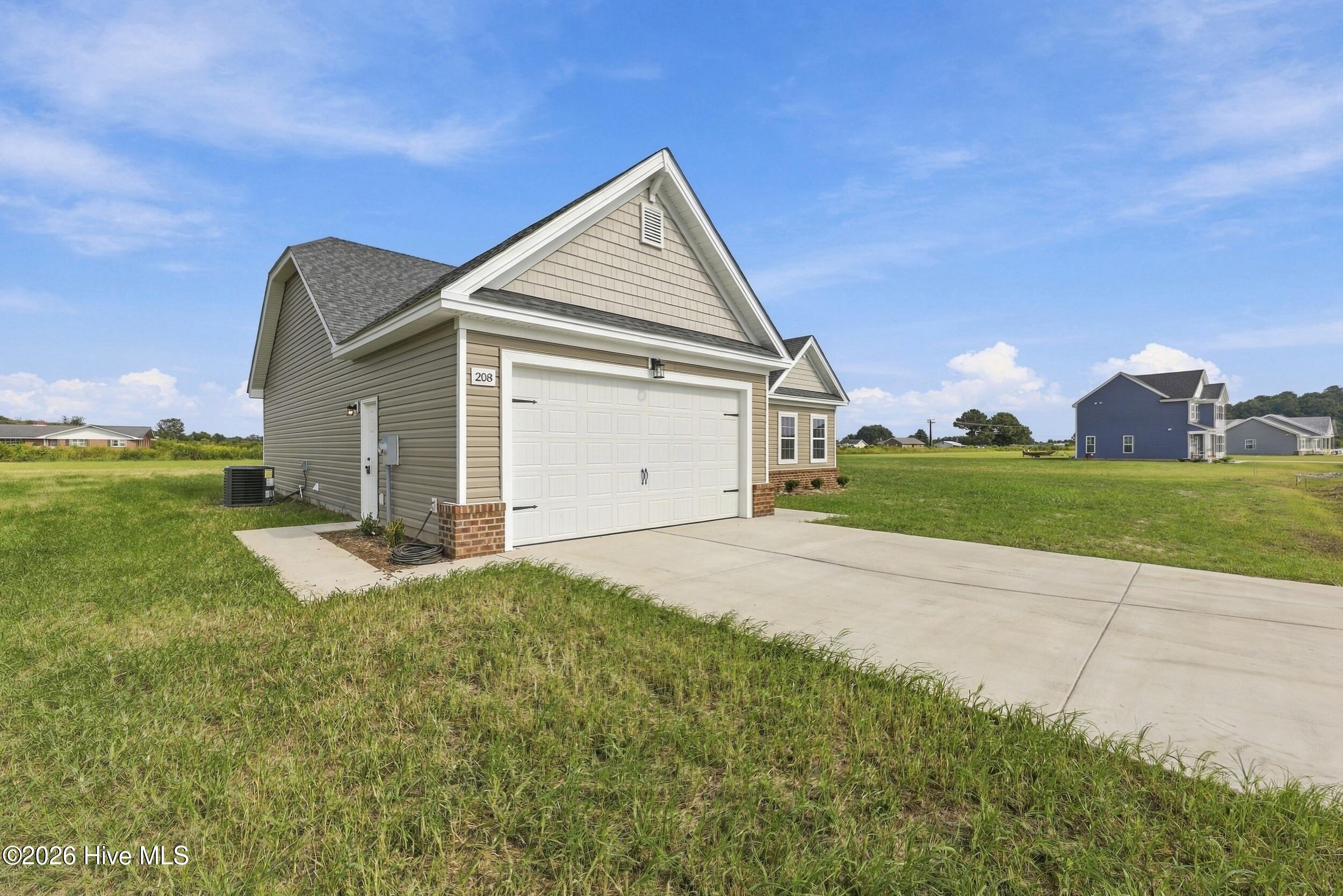 208 Halifax Court Property Photo 50