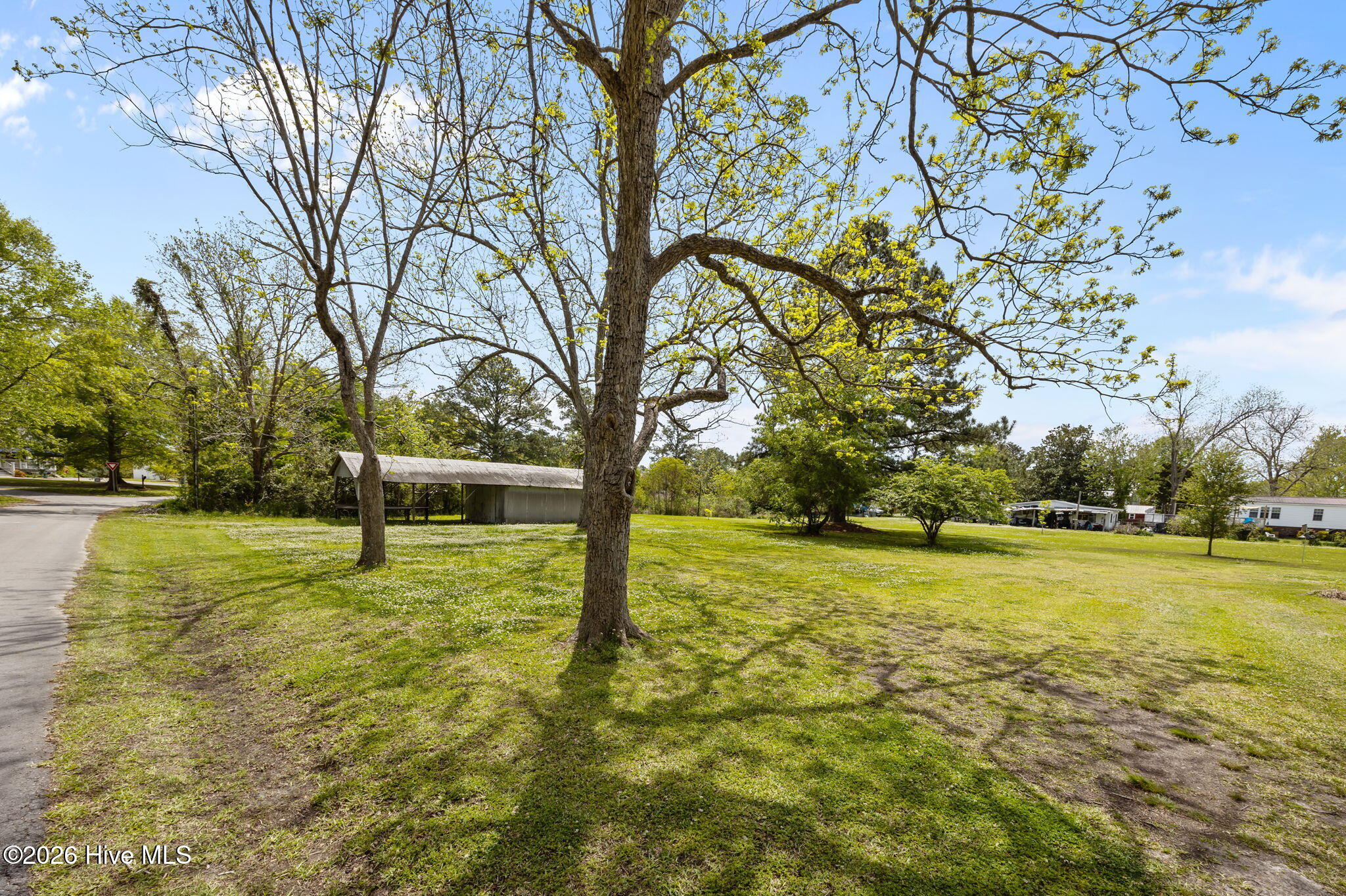 401 N/a Neuse Street Property Photo 2