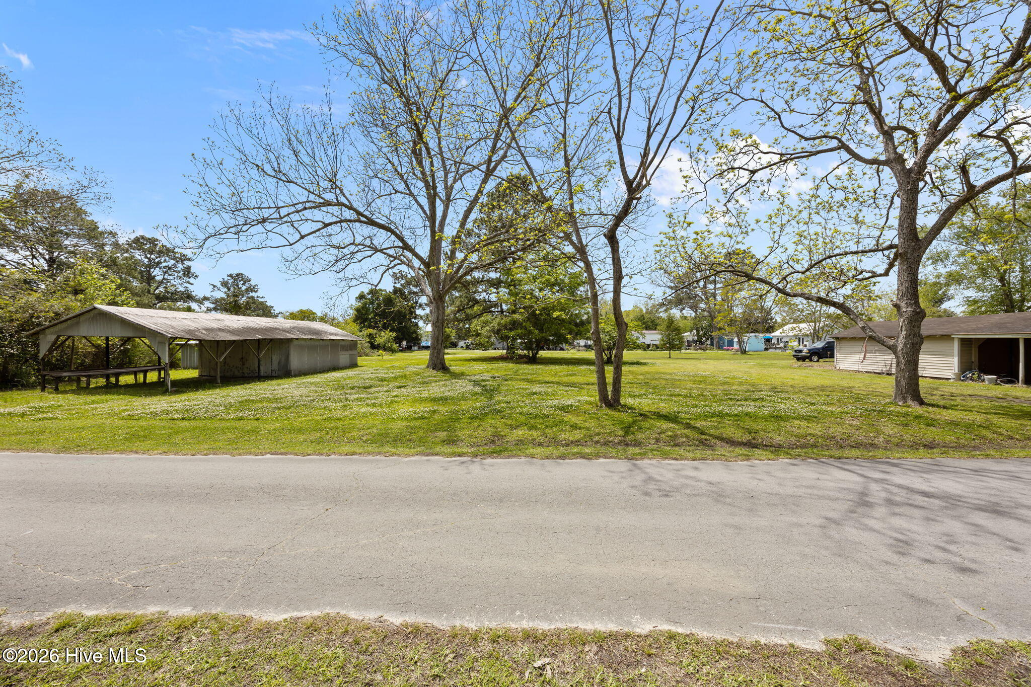401 N/a Neuse Street Property Photo 4
