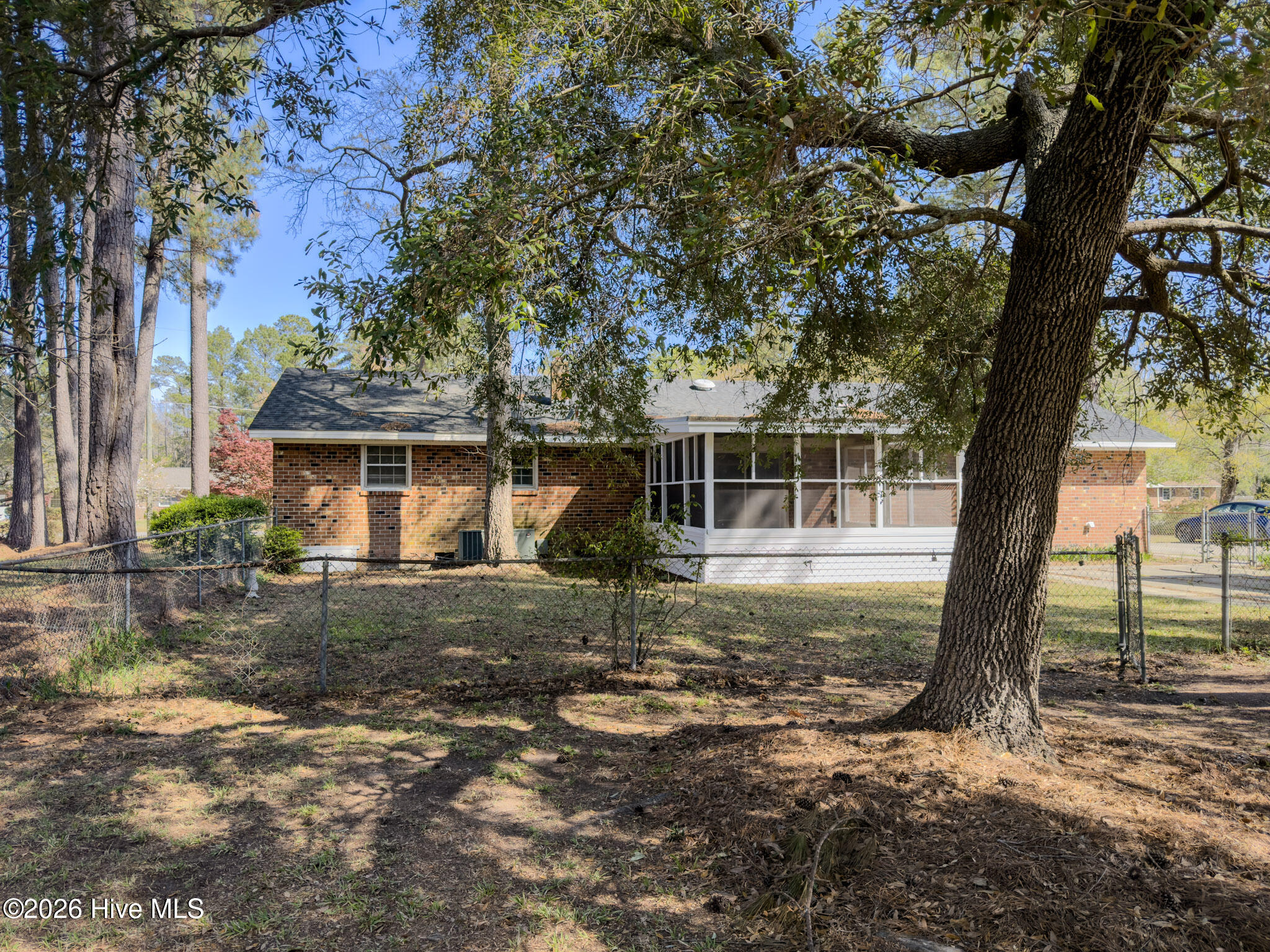 598 Forest Road Property Photo 12