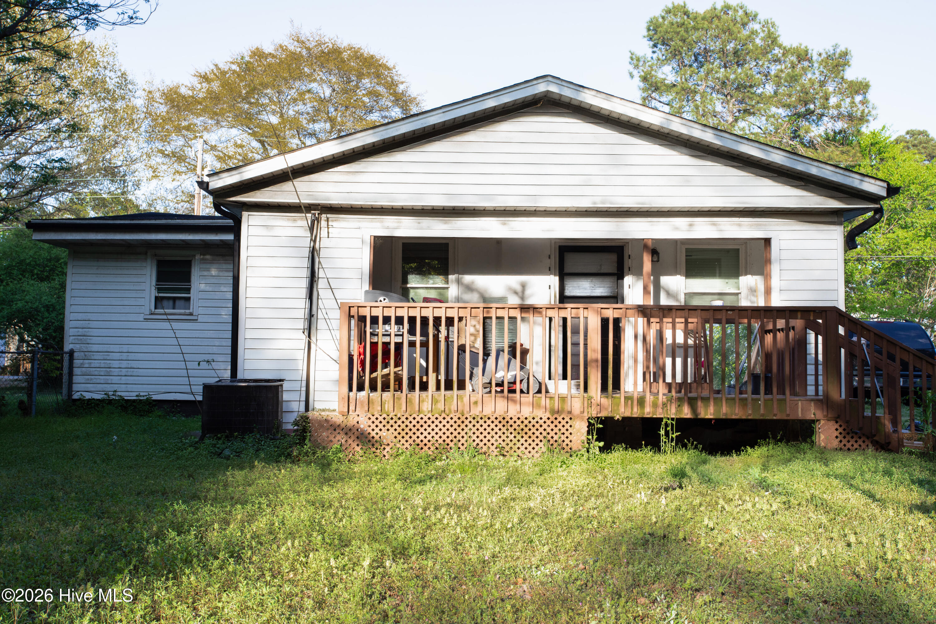 1715 Harrell Street Property Photo 7