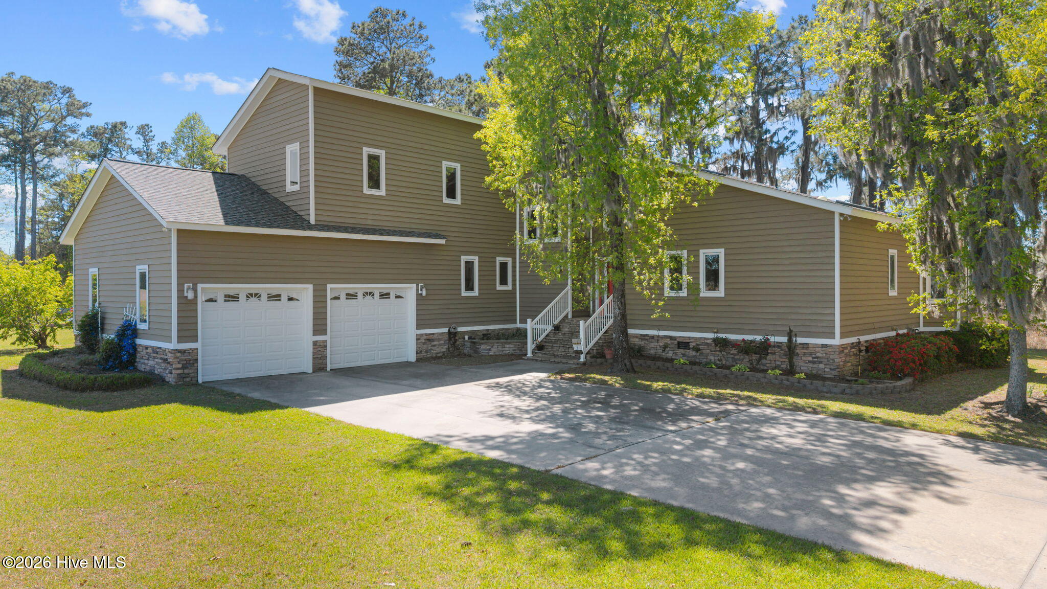 179 Stephen Way Property Photo 2
