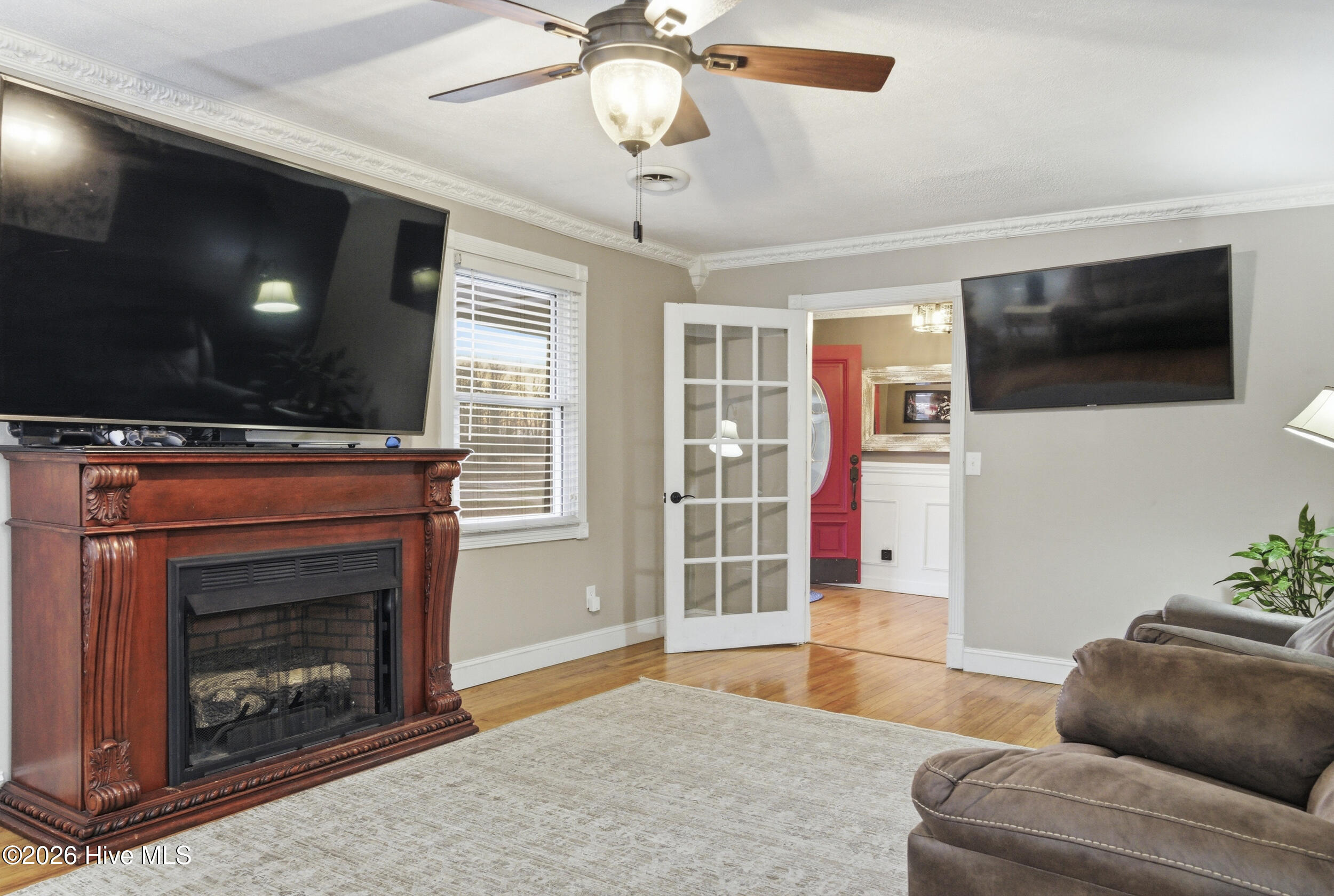 732 County Line Road Property Photo 8
