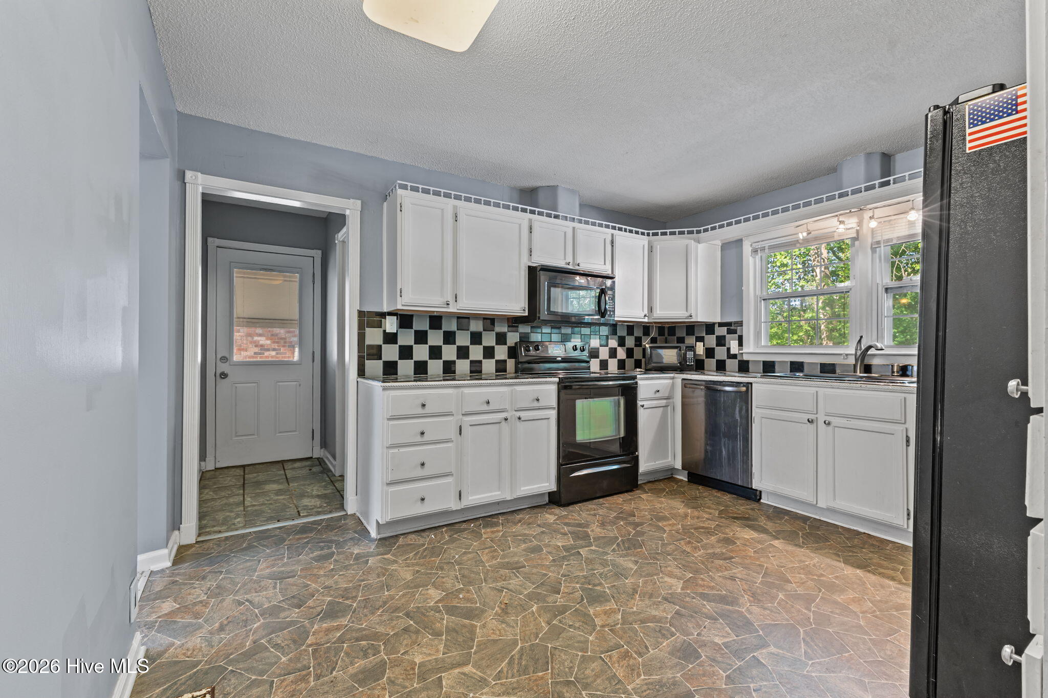 5308 Foxfire Road Property Photo 16