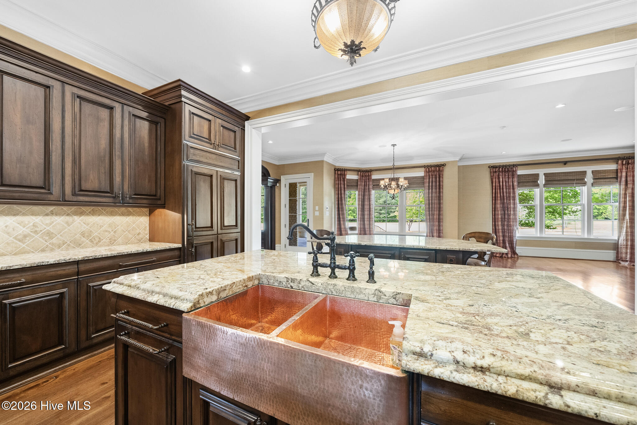 1181 Middle Road Property Photo 32