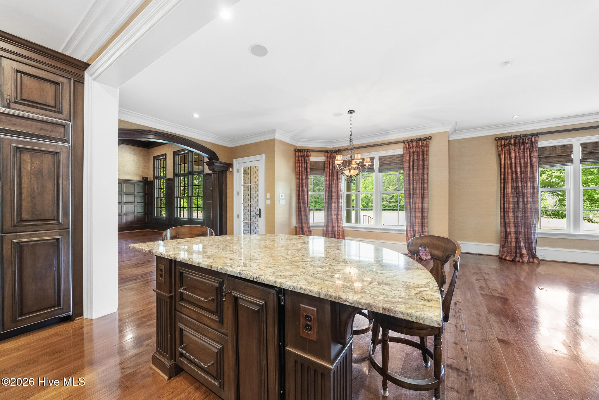 1181 Middle Road Property Photo 34