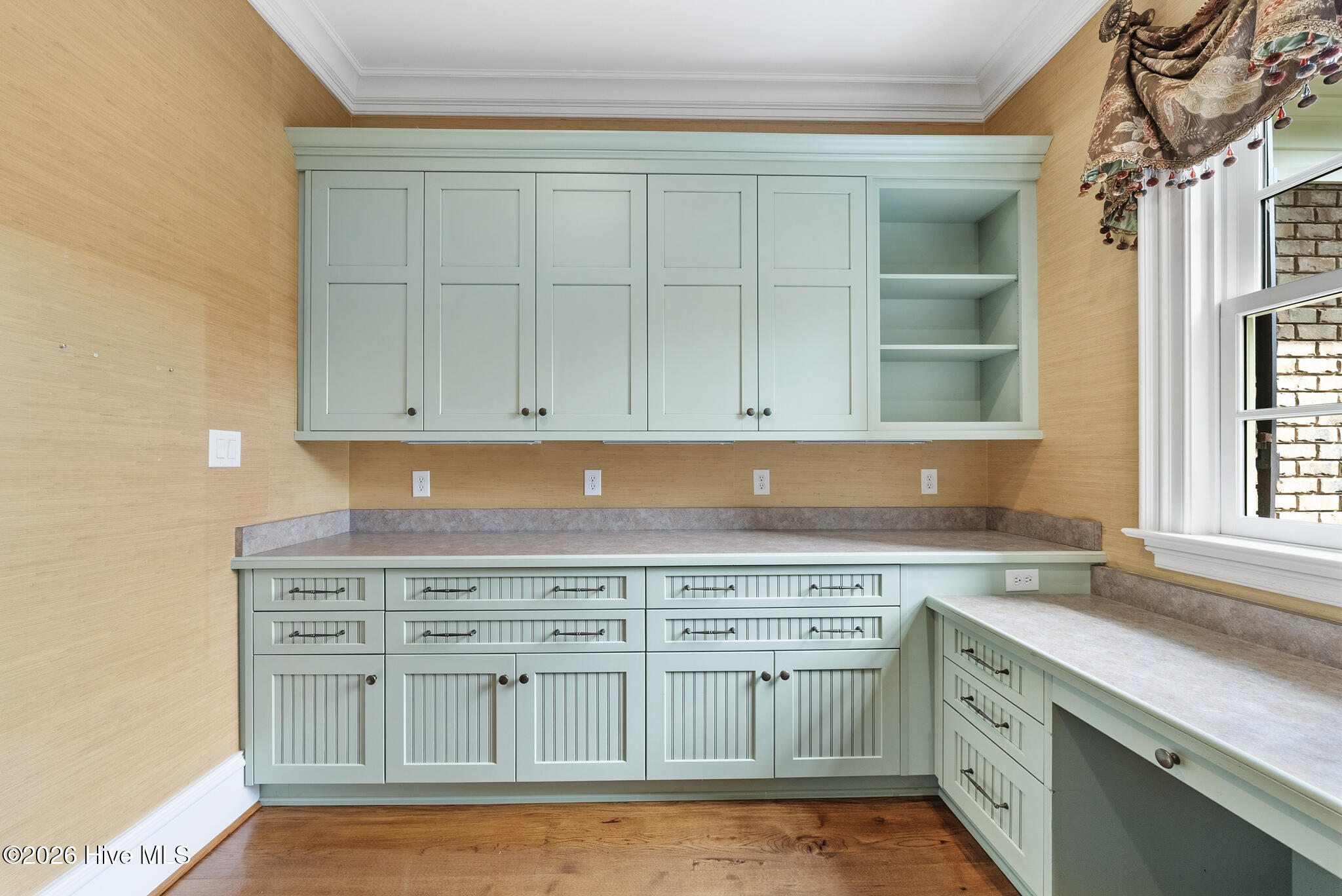1181 Middle Road Property Photo 44