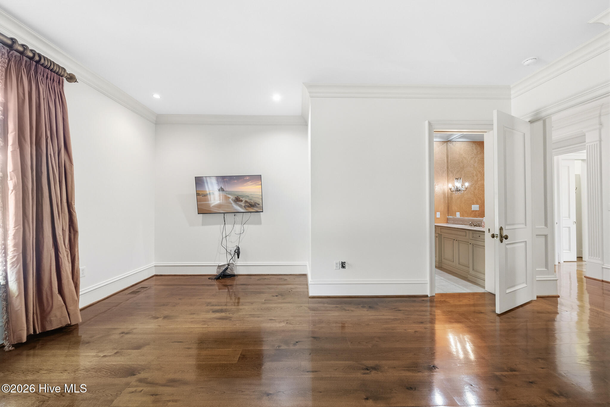 1181 Middle Road Property Photo 53