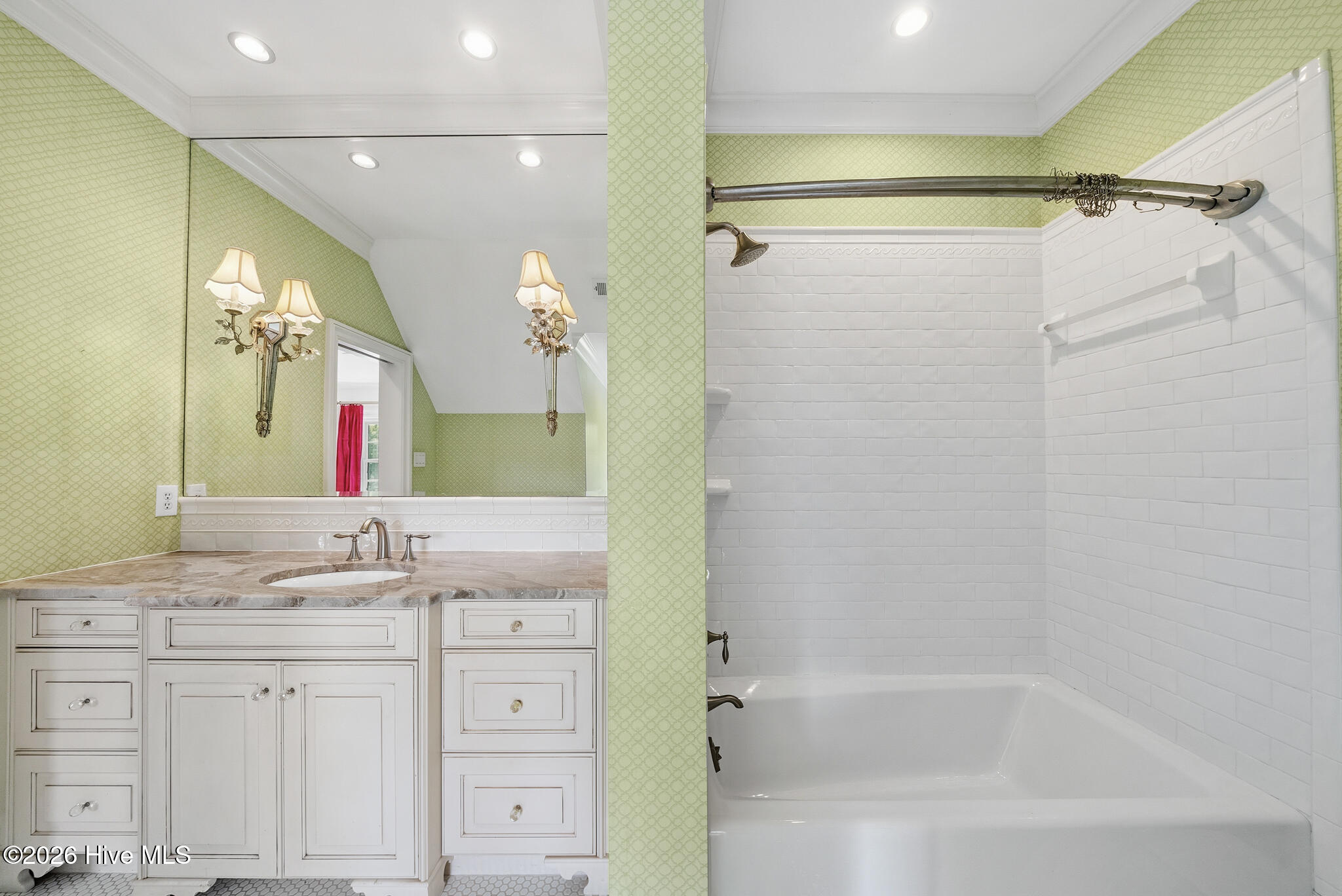 1181 Middle Road Property Photo 71