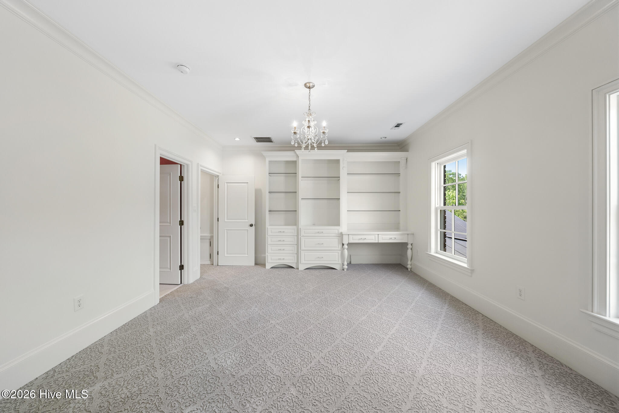 1181 Middle Road Property Photo 79