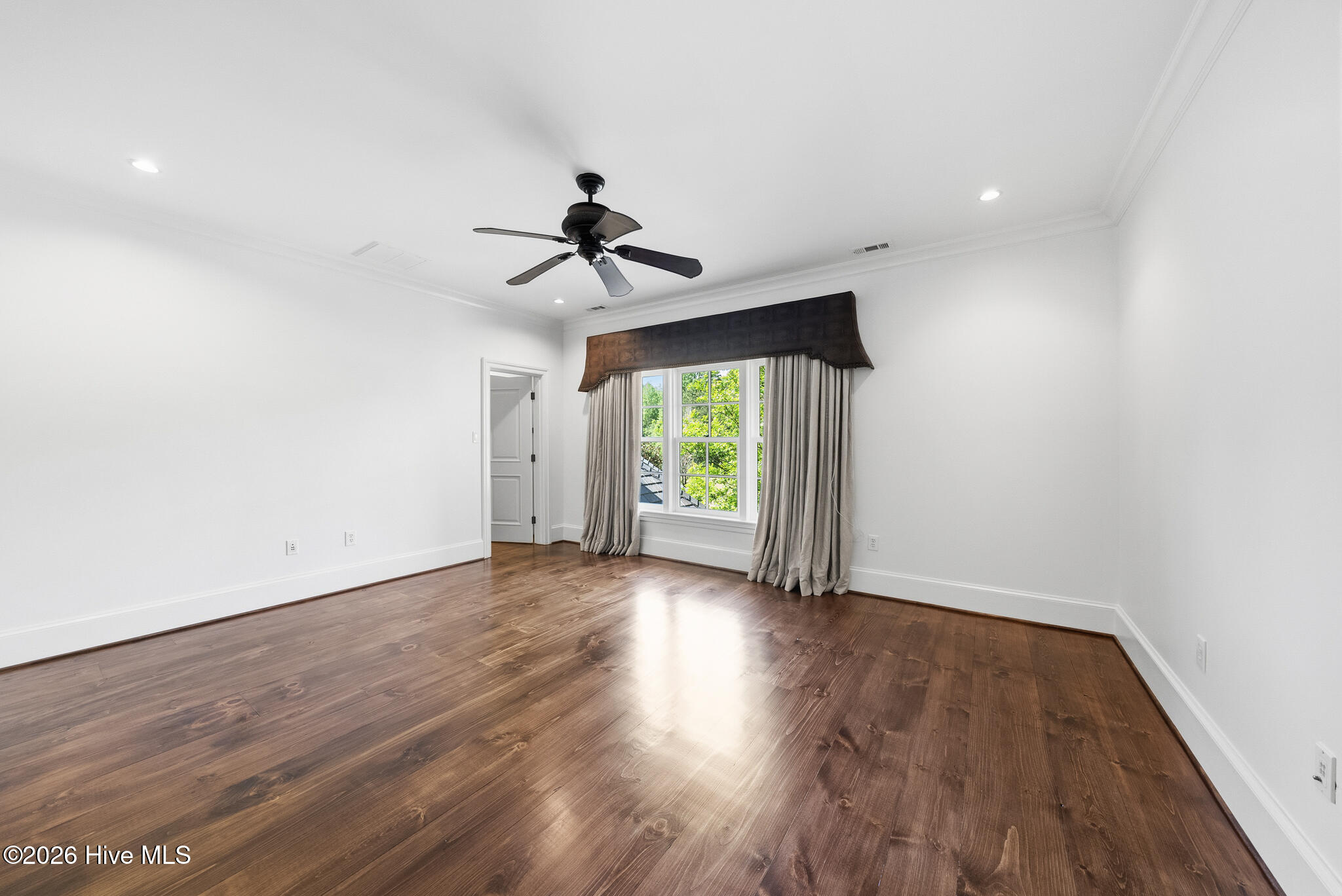 1181 Middle Road Property Photo 85