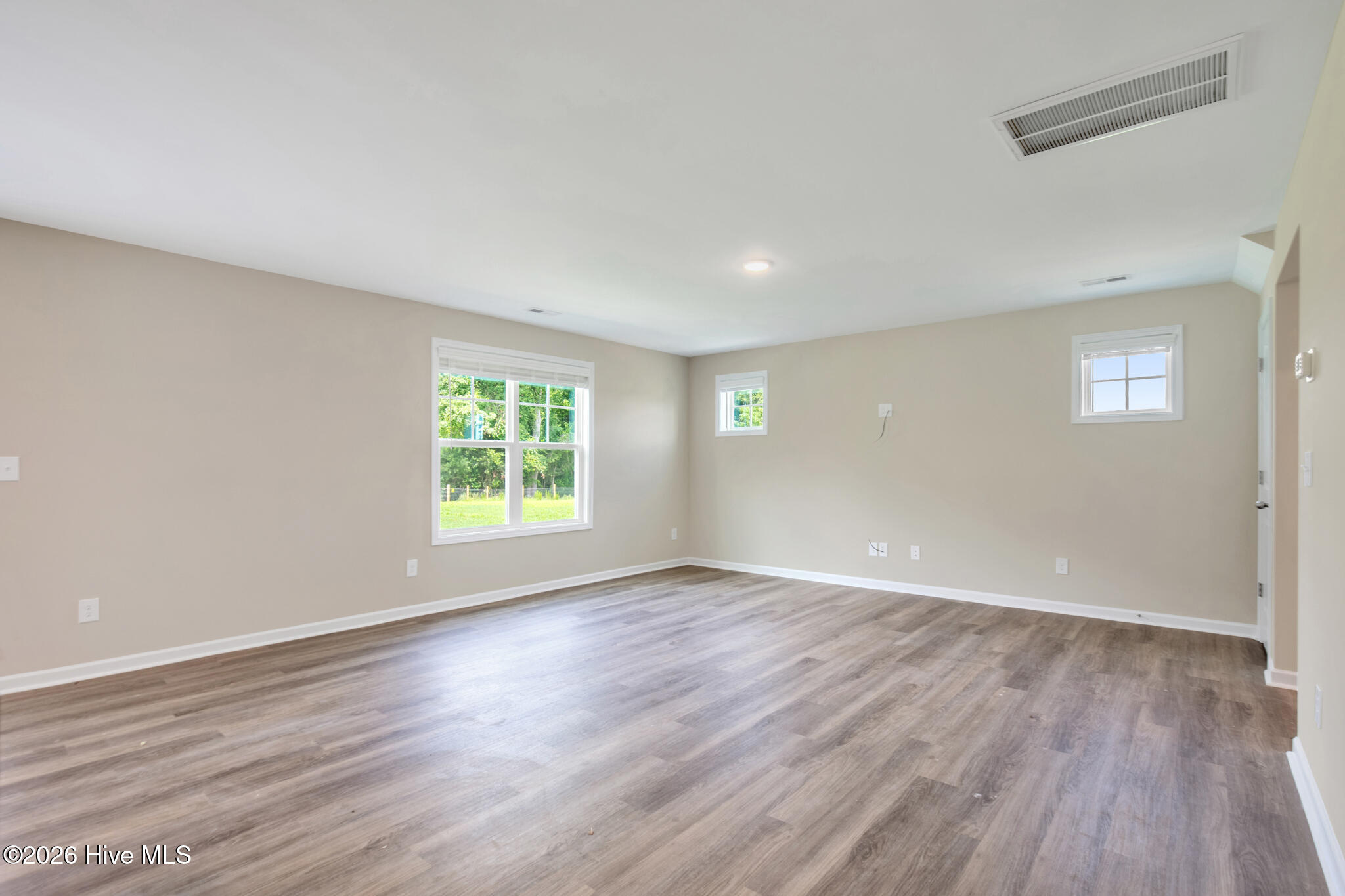 97 Coachman Lane Property Photo 10