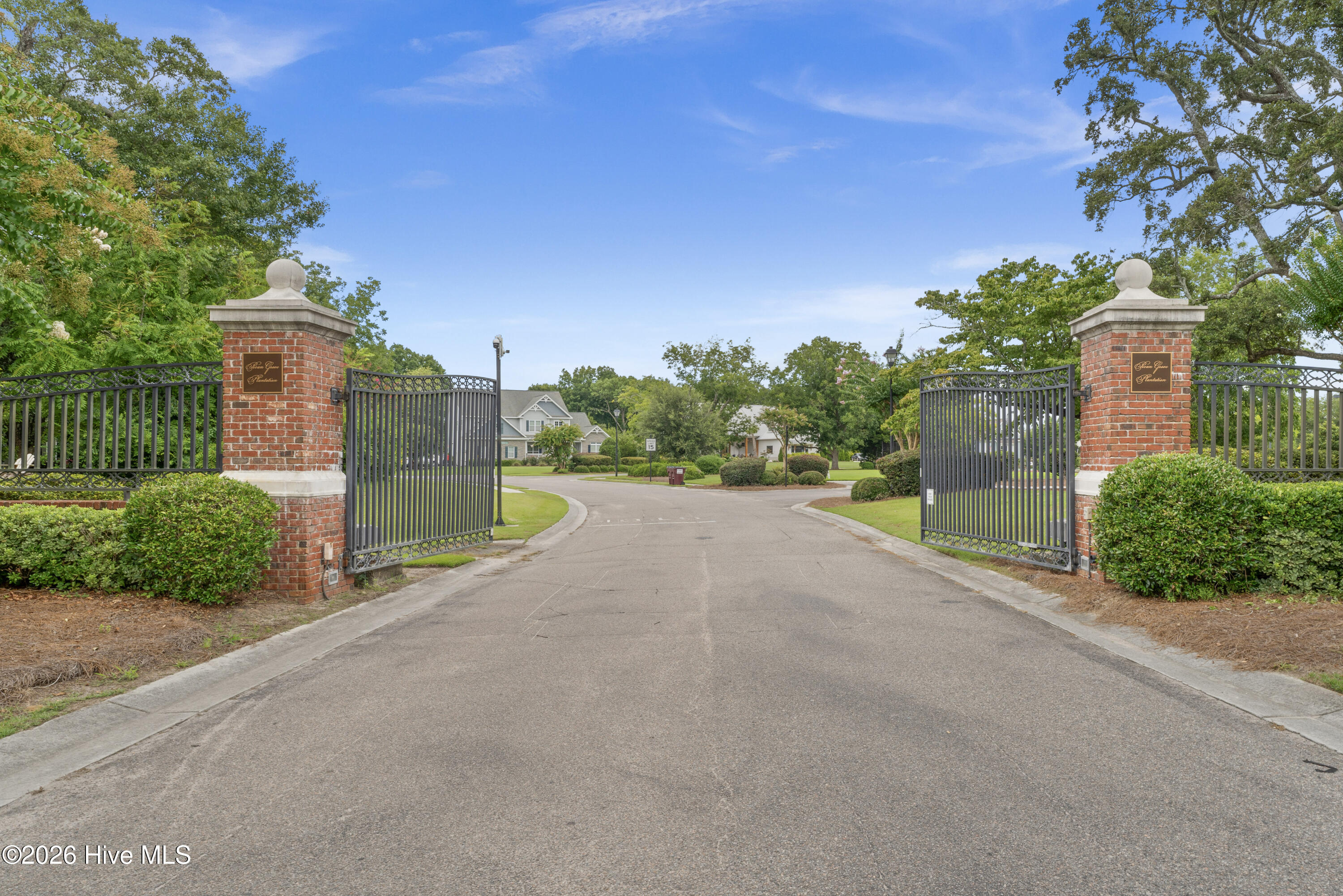 131 W Scarborough Court Property Photo 8