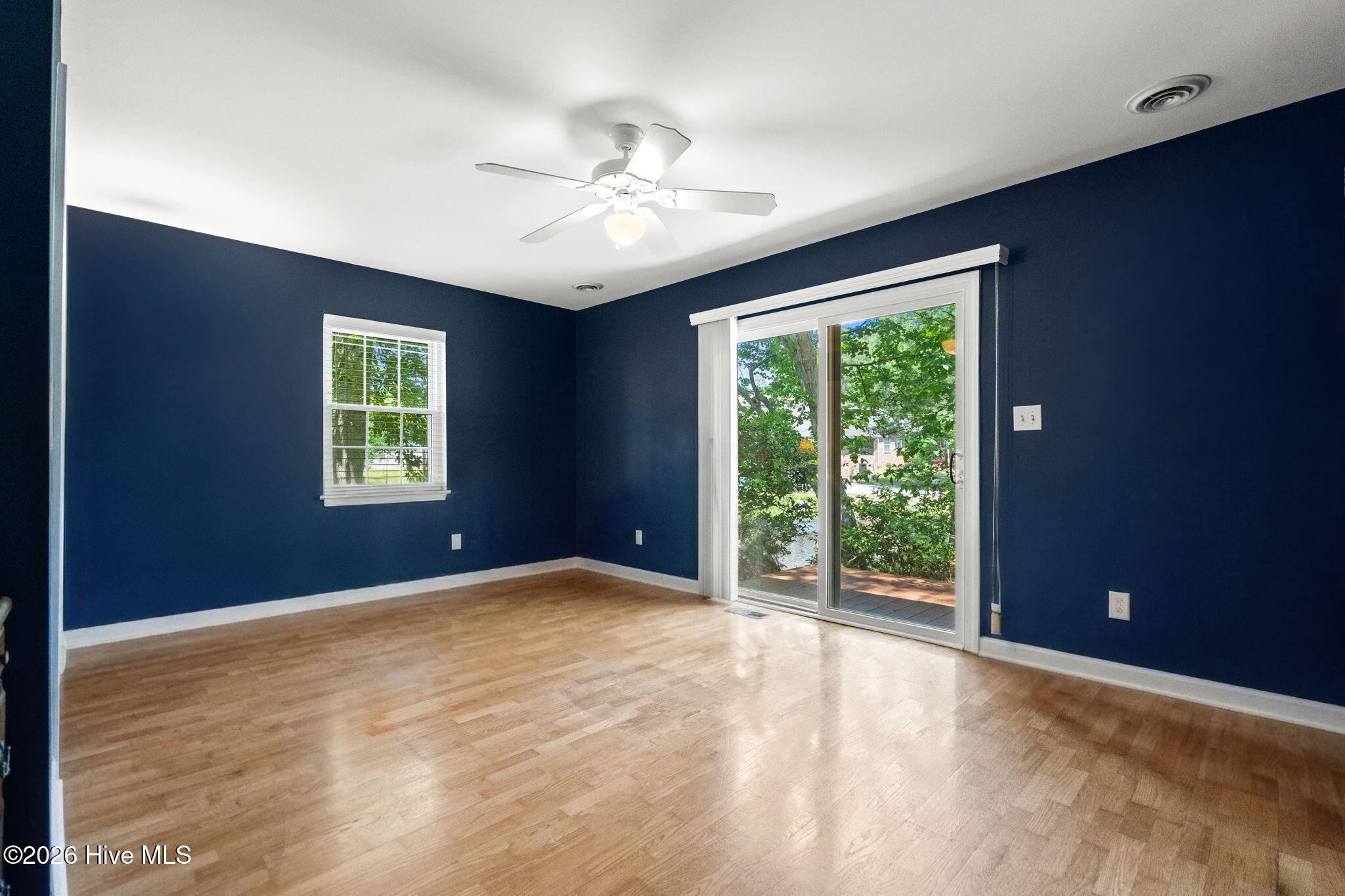 2490 Glen Drive Property Photo 49