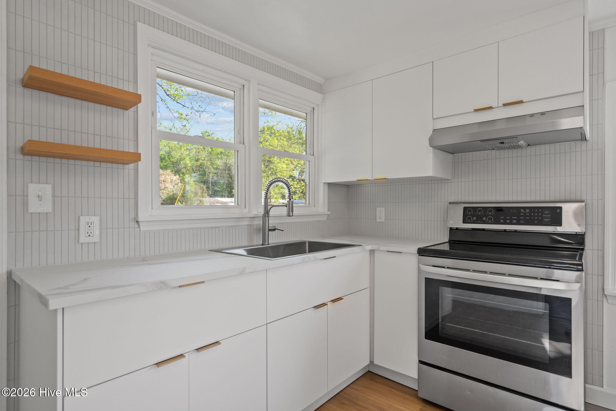 49 S 12th Street Property Photo 8