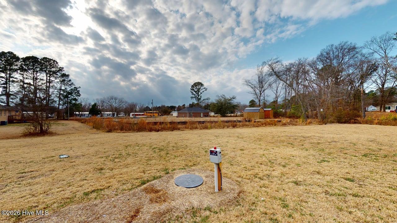 103 Sandy Spring Drive Property Photo 3