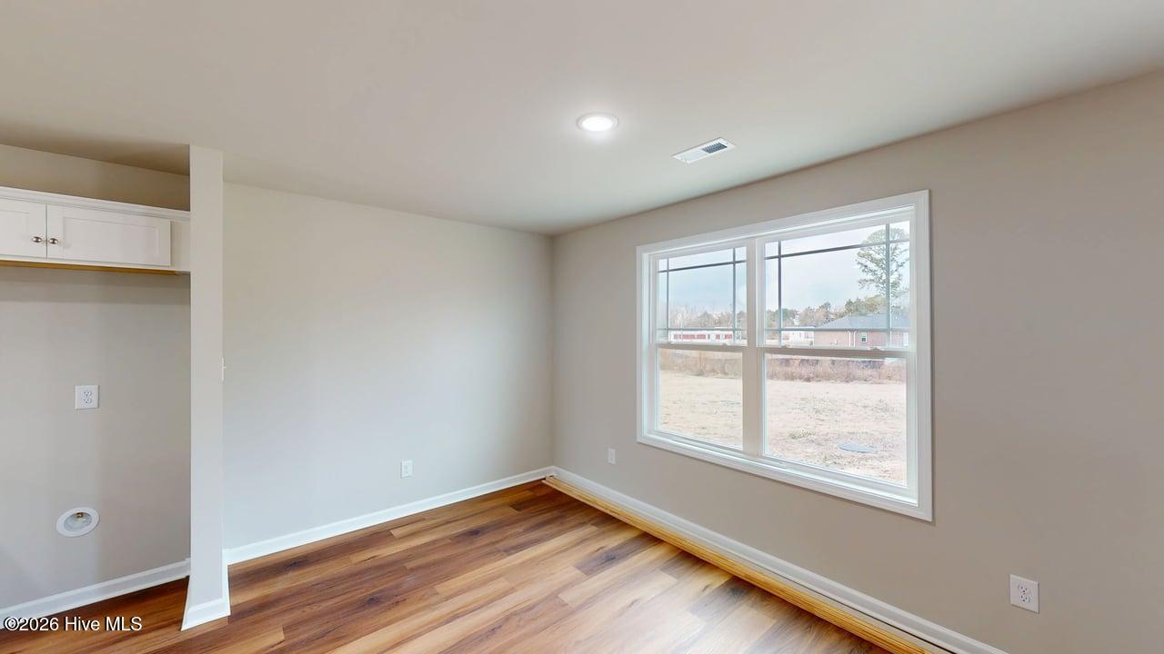 103 Sandy Spring Drive Property Photo 6
