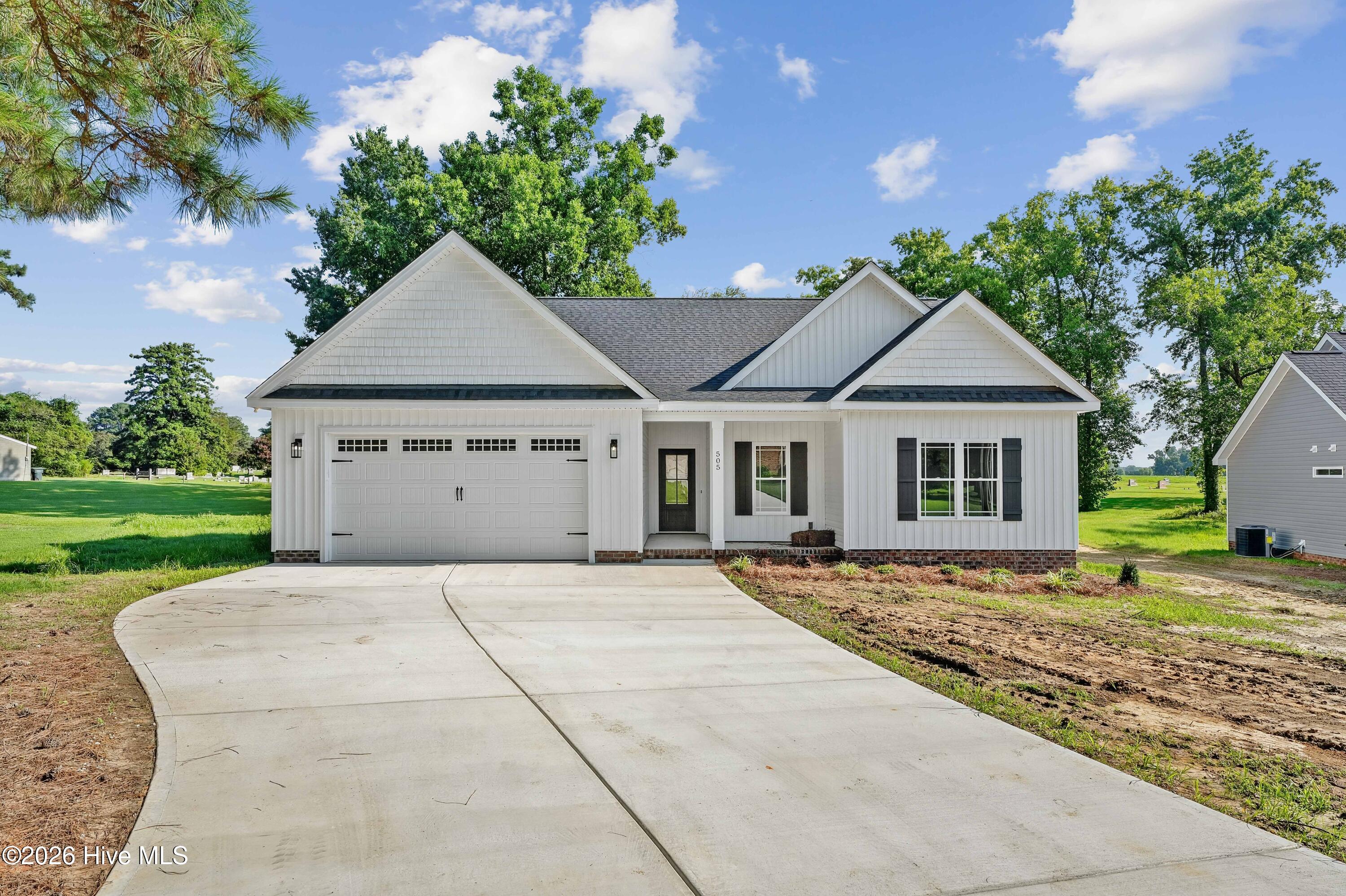 505 N Hillandale Drive Property Photo 1