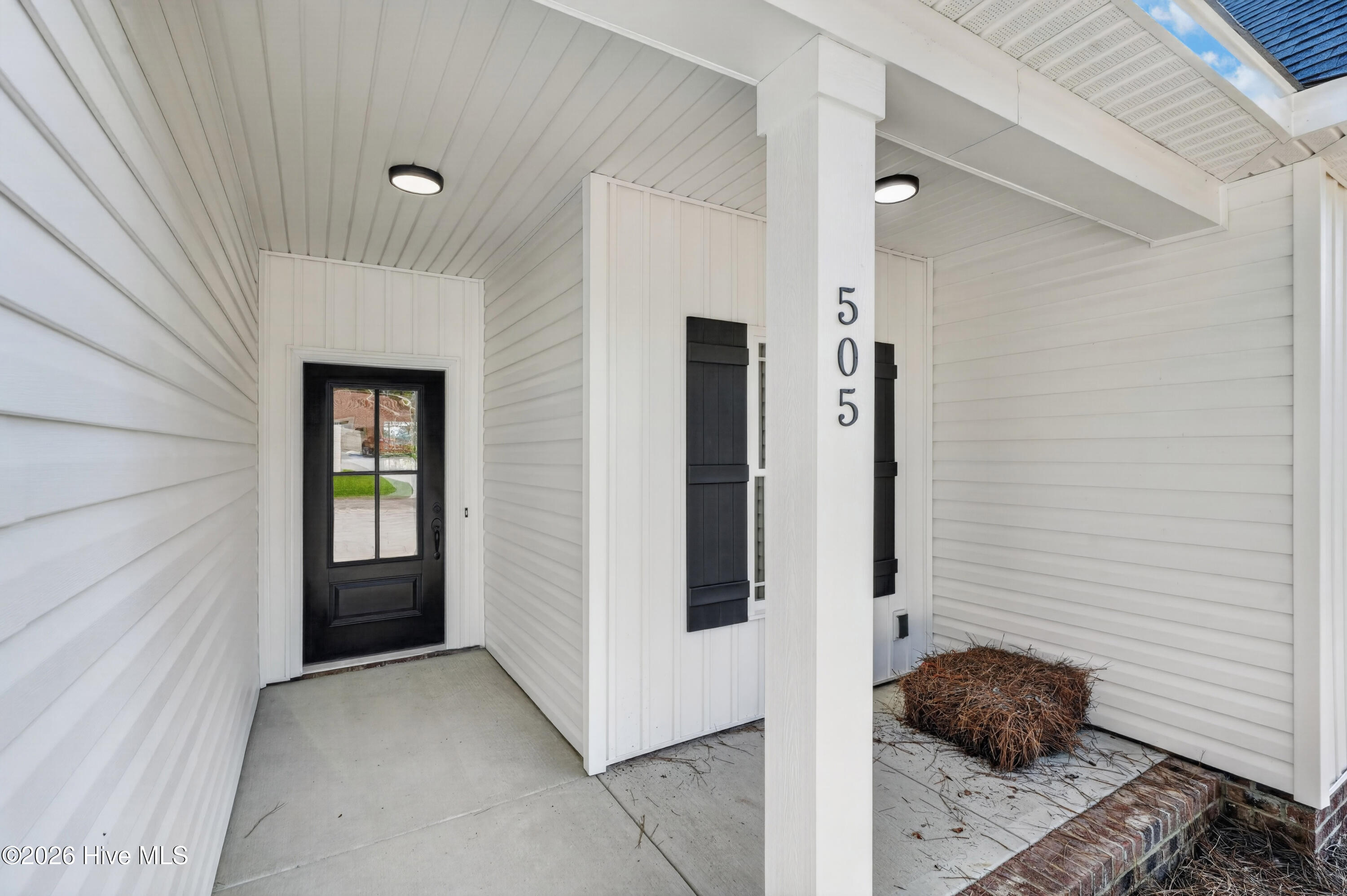 505 N Hillandale Drive Property Photo 6