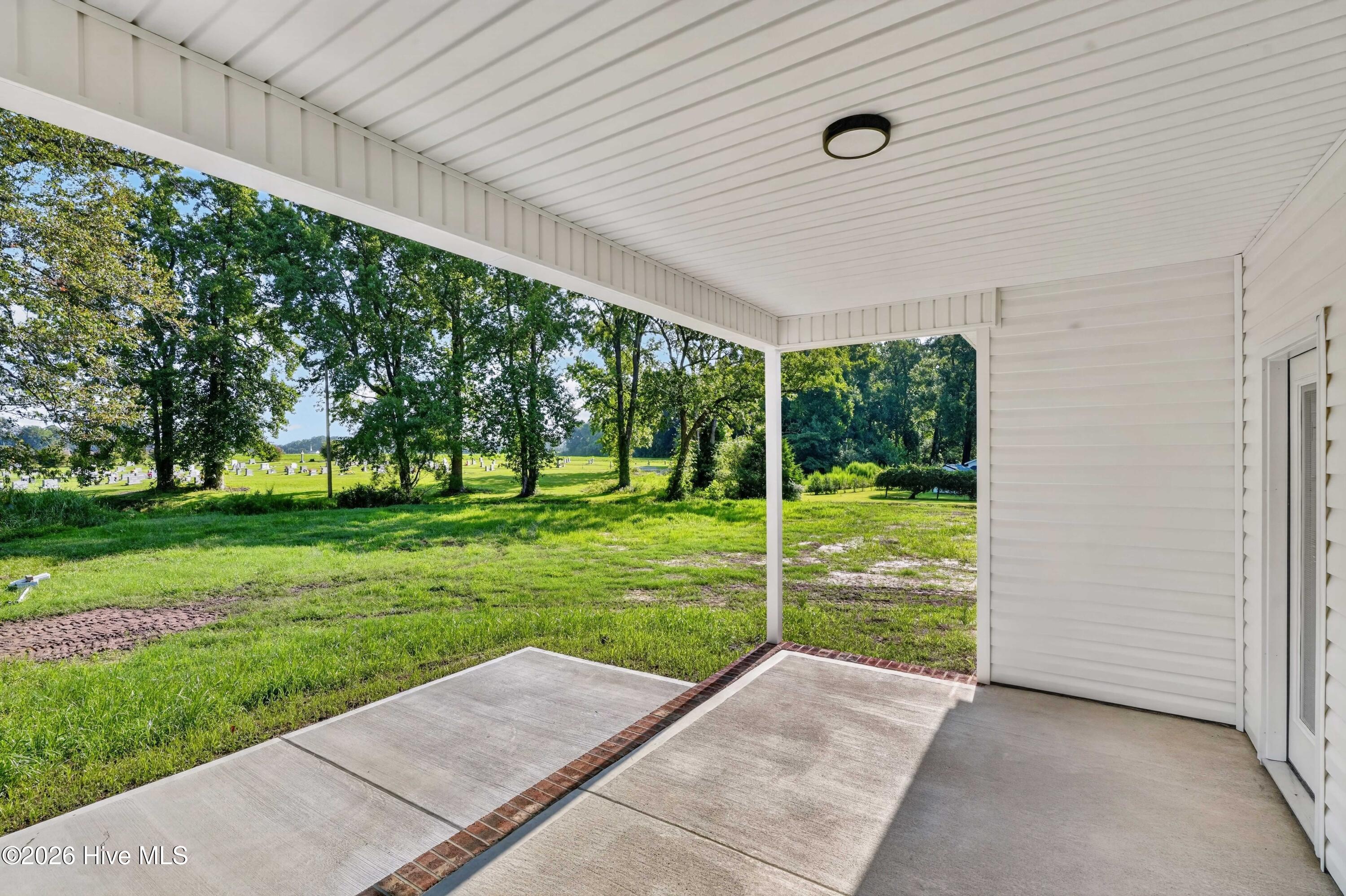 505 N Hillandale Drive Property Photo 11