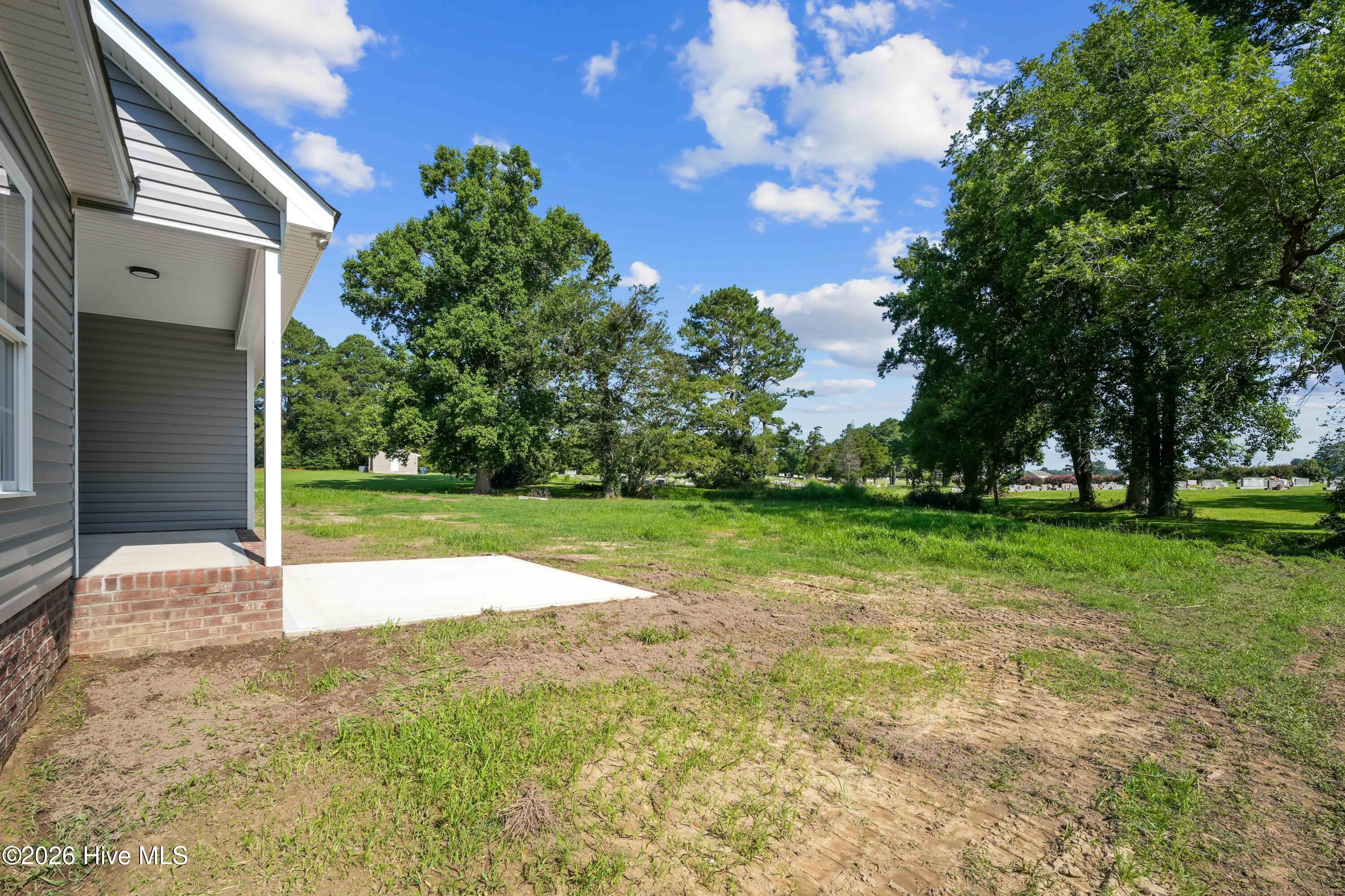 507 N Hillandale Drive Property Photo 6