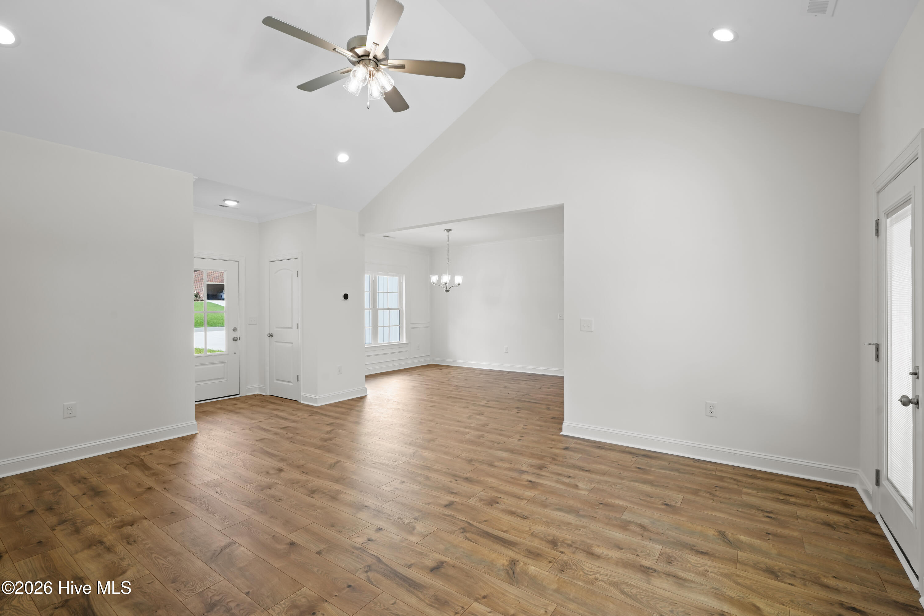 507 N Hillandale Drive Property Photo 16