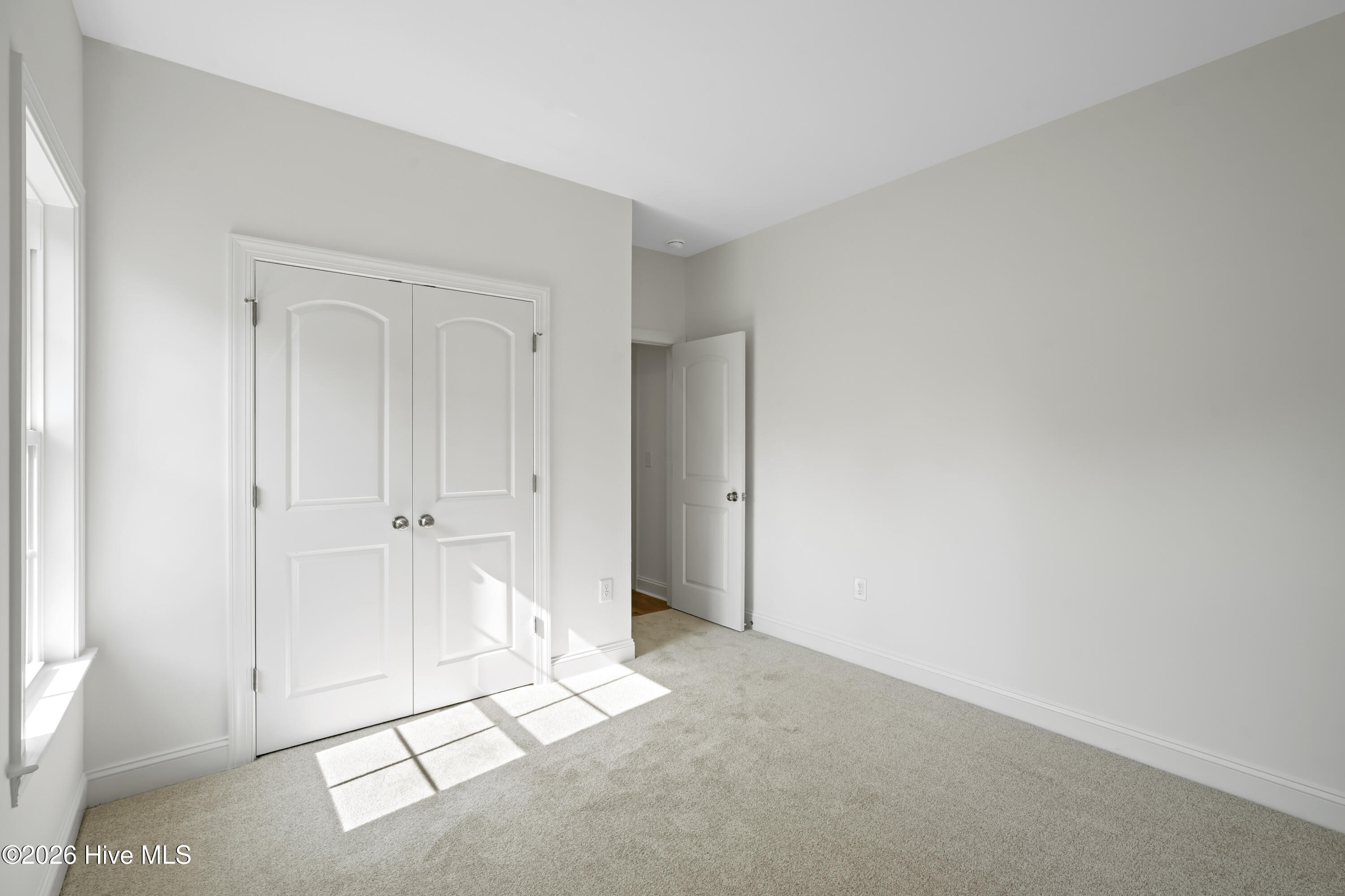 507 N Hillandale Drive Property Photo 24