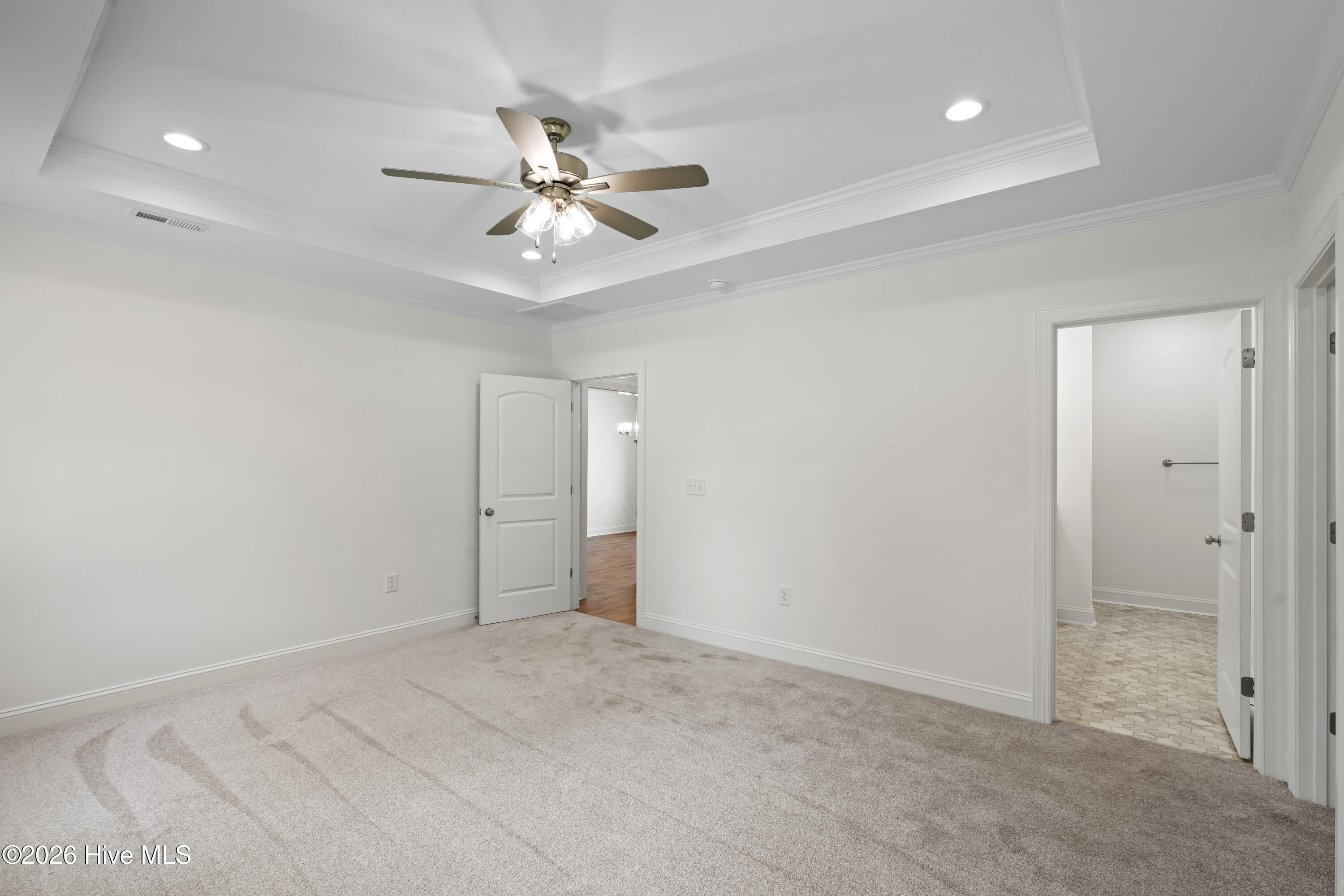 507 N Hillandale Drive Property Photo 32