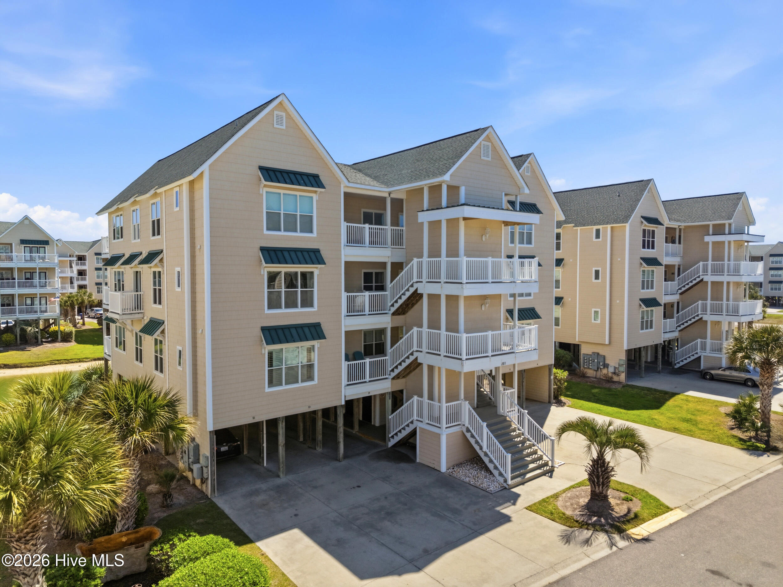 158 Via Old Sound Boulevard # B Property Photo 2