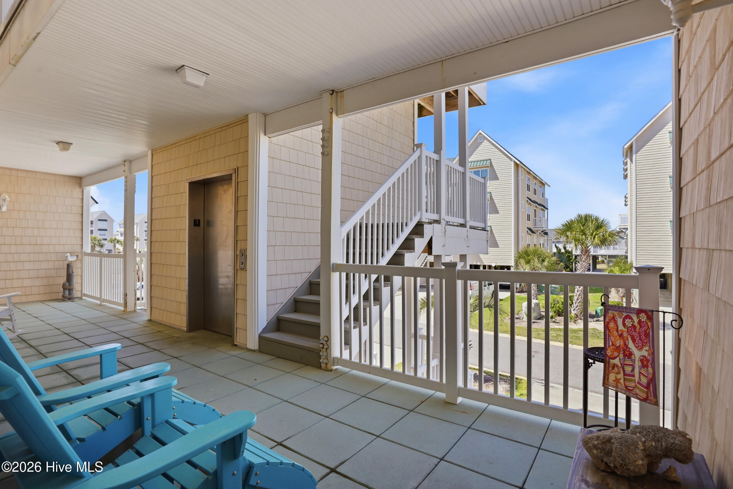 158 Via Old Sound Boulevard # B Property Photo 4