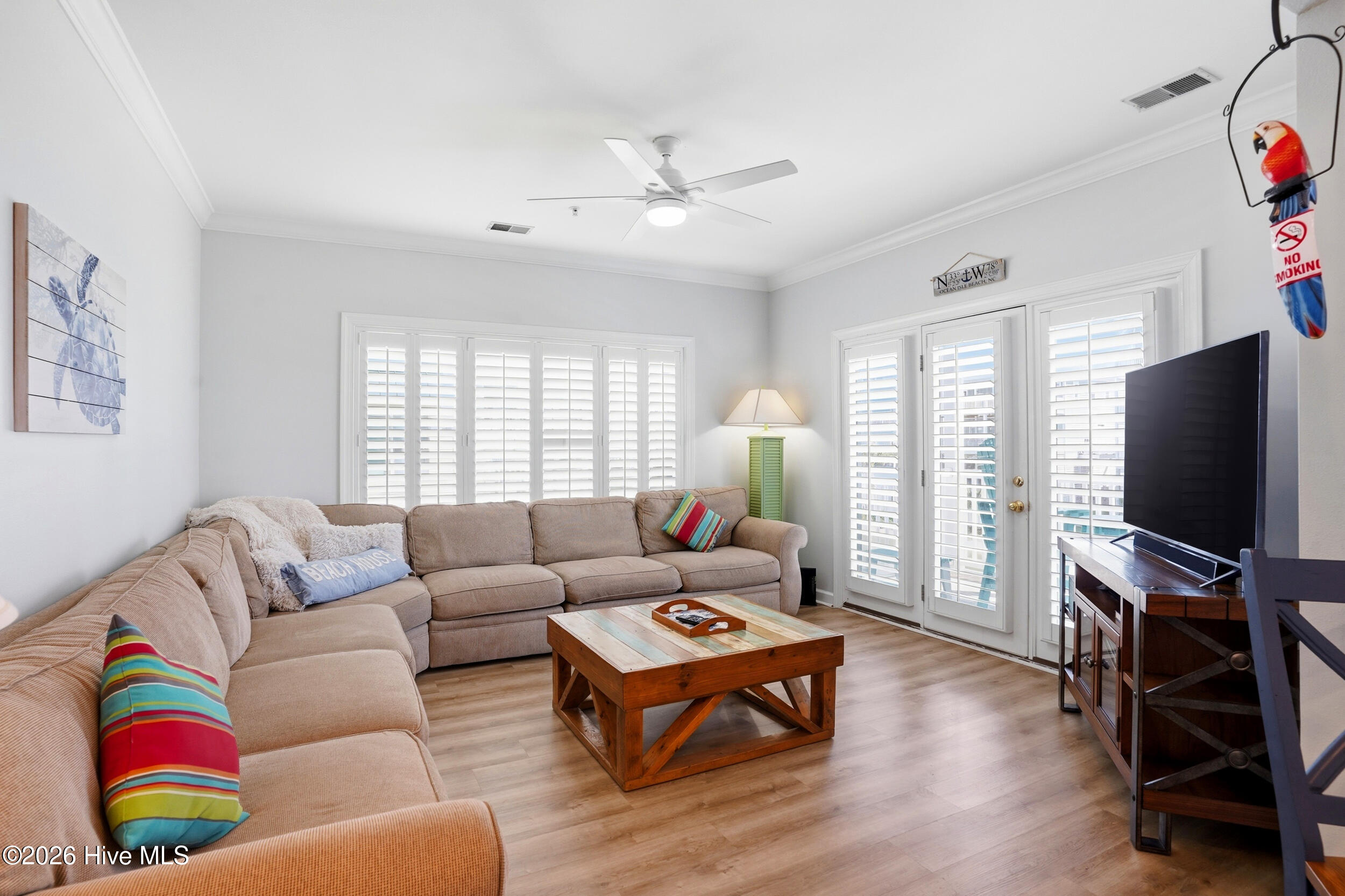 158 Via Old Sound Boulevard # B Property Photo 6