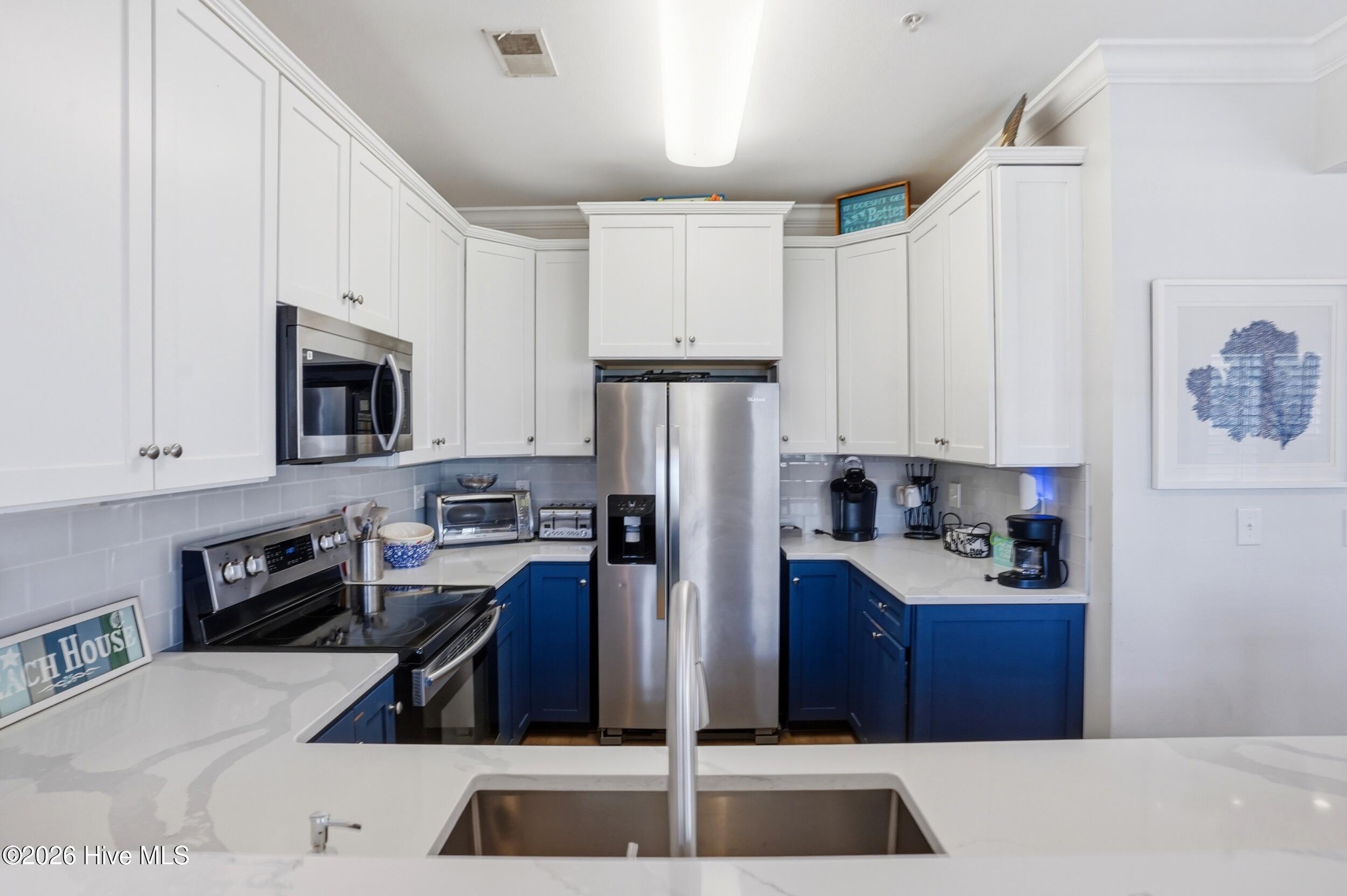 158 Via Old Sound Boulevard # B Property Photo 7