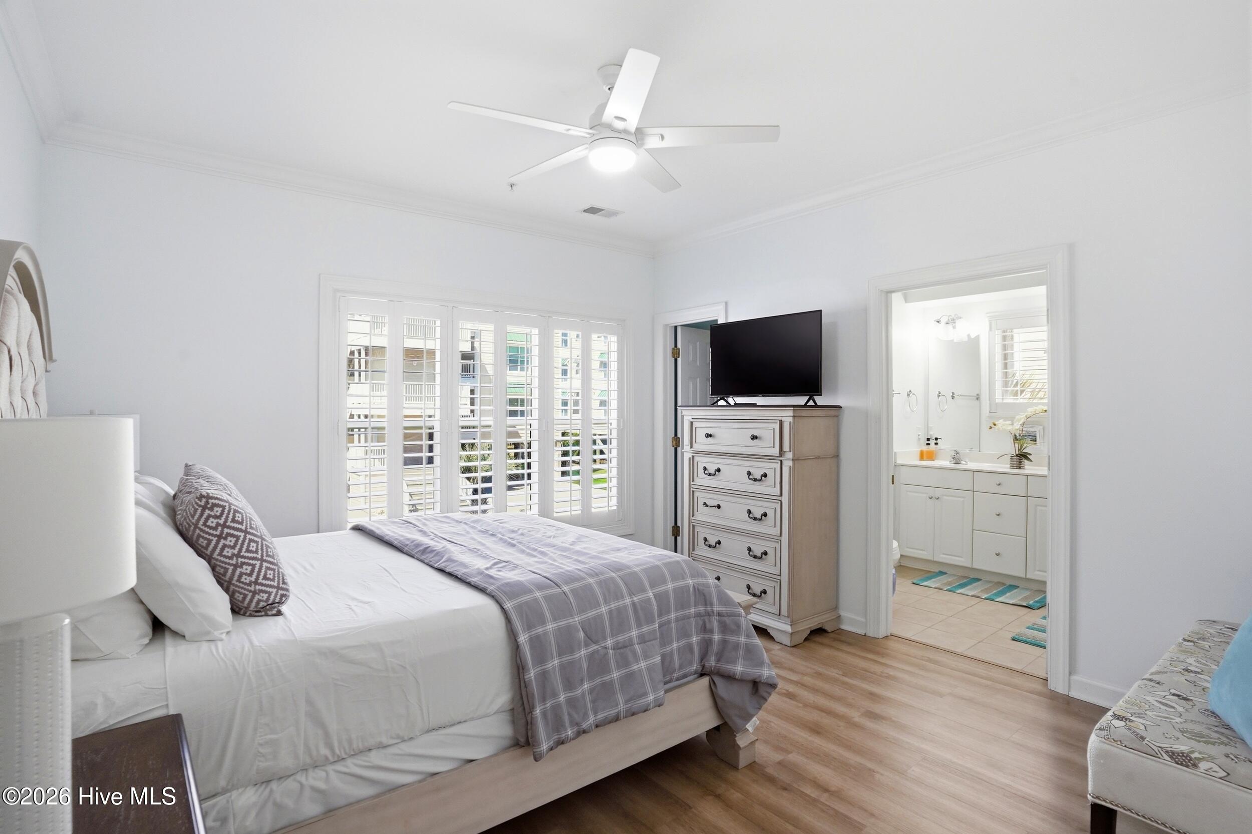 158 Via Old Sound Boulevard # B Property Photo 15