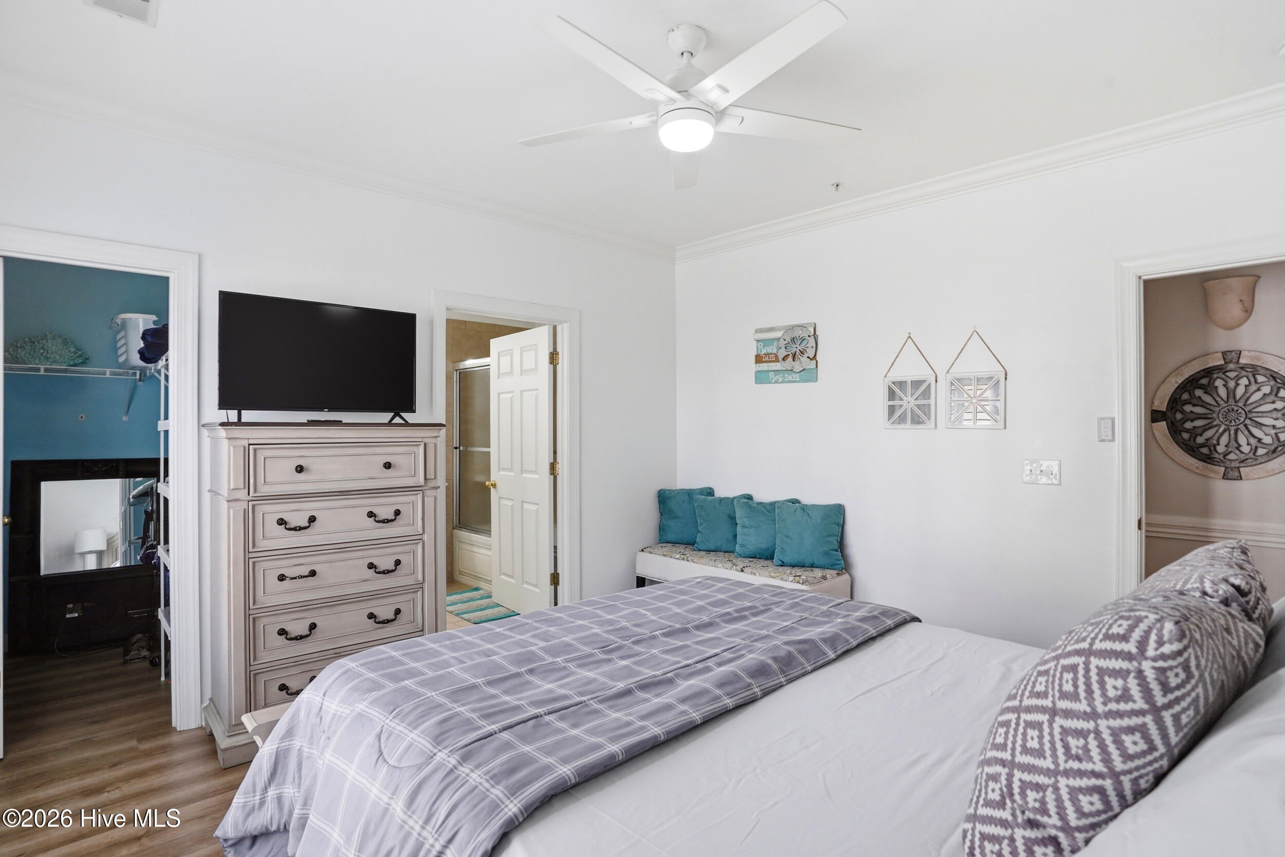 158 Via Old Sound Boulevard # B Property Photo 17