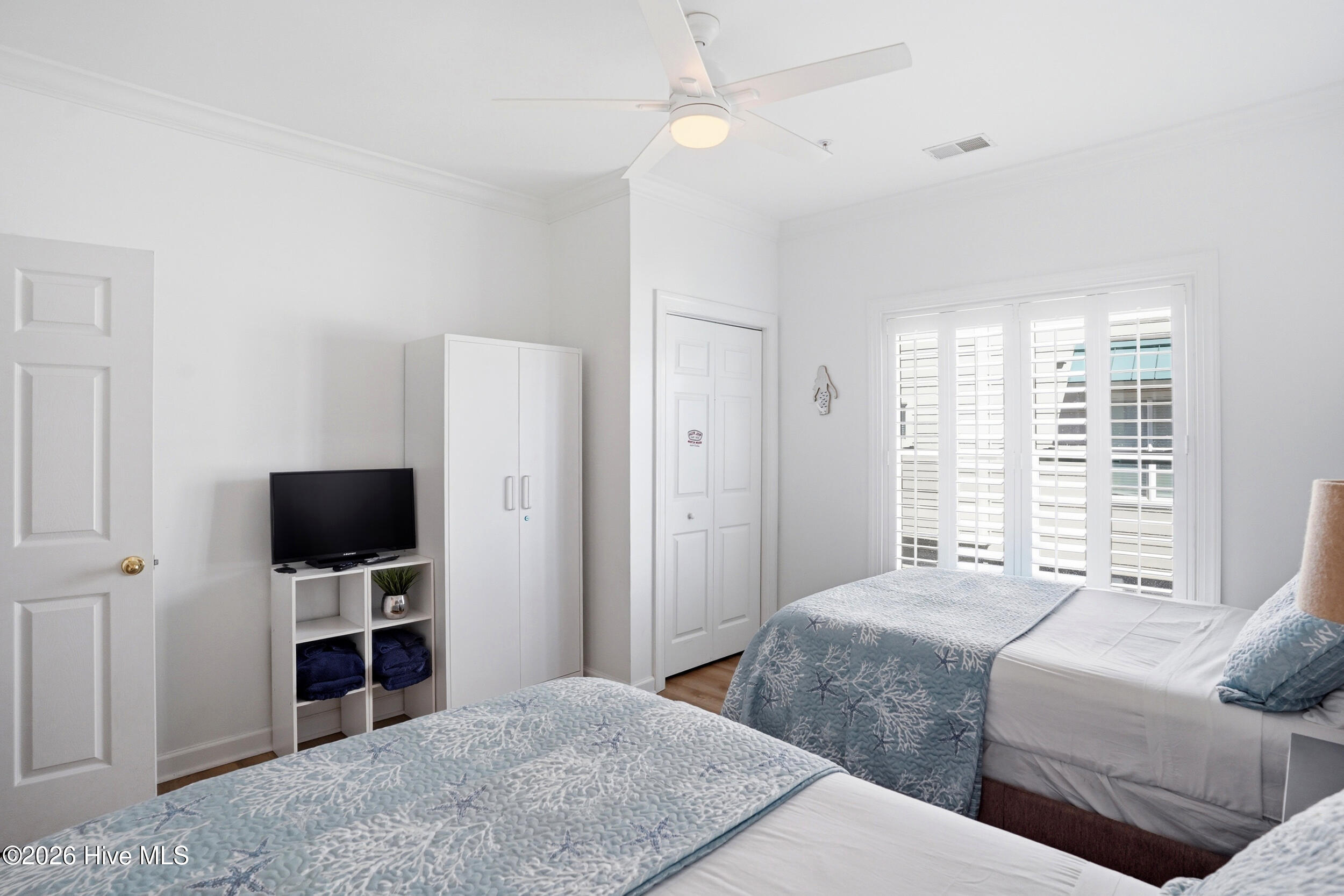 158 Via Old Sound Boulevard # B Property Photo 23