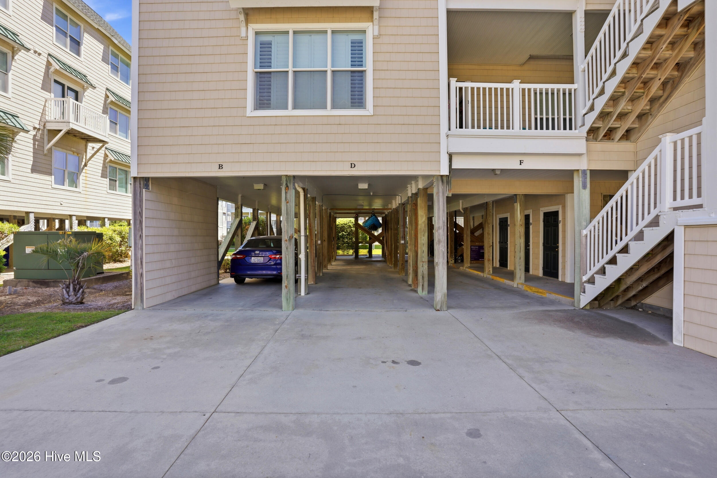 158 Via Old Sound Boulevard # B Property Photo 35