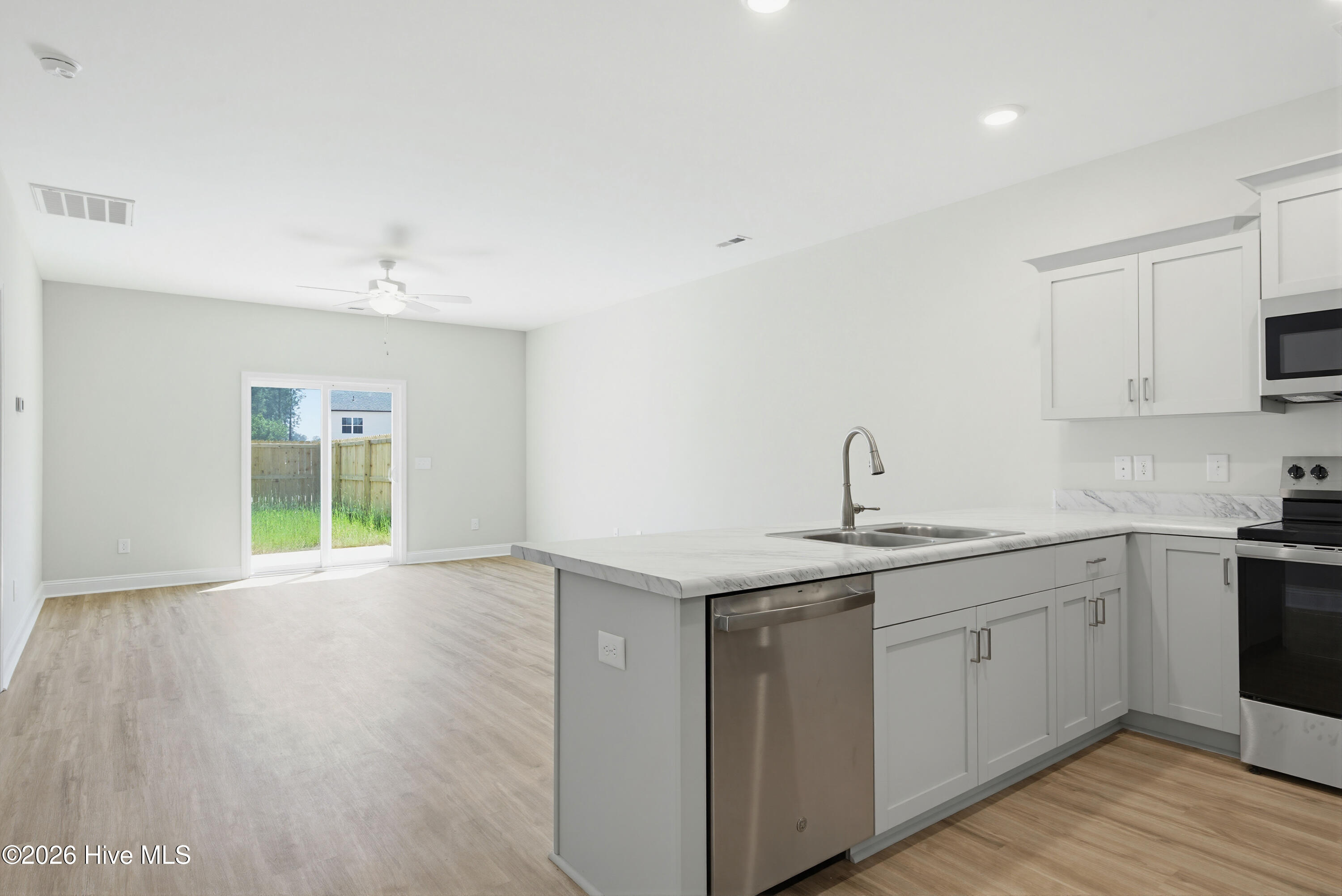 217 Sandpiper Place Property Photo 4