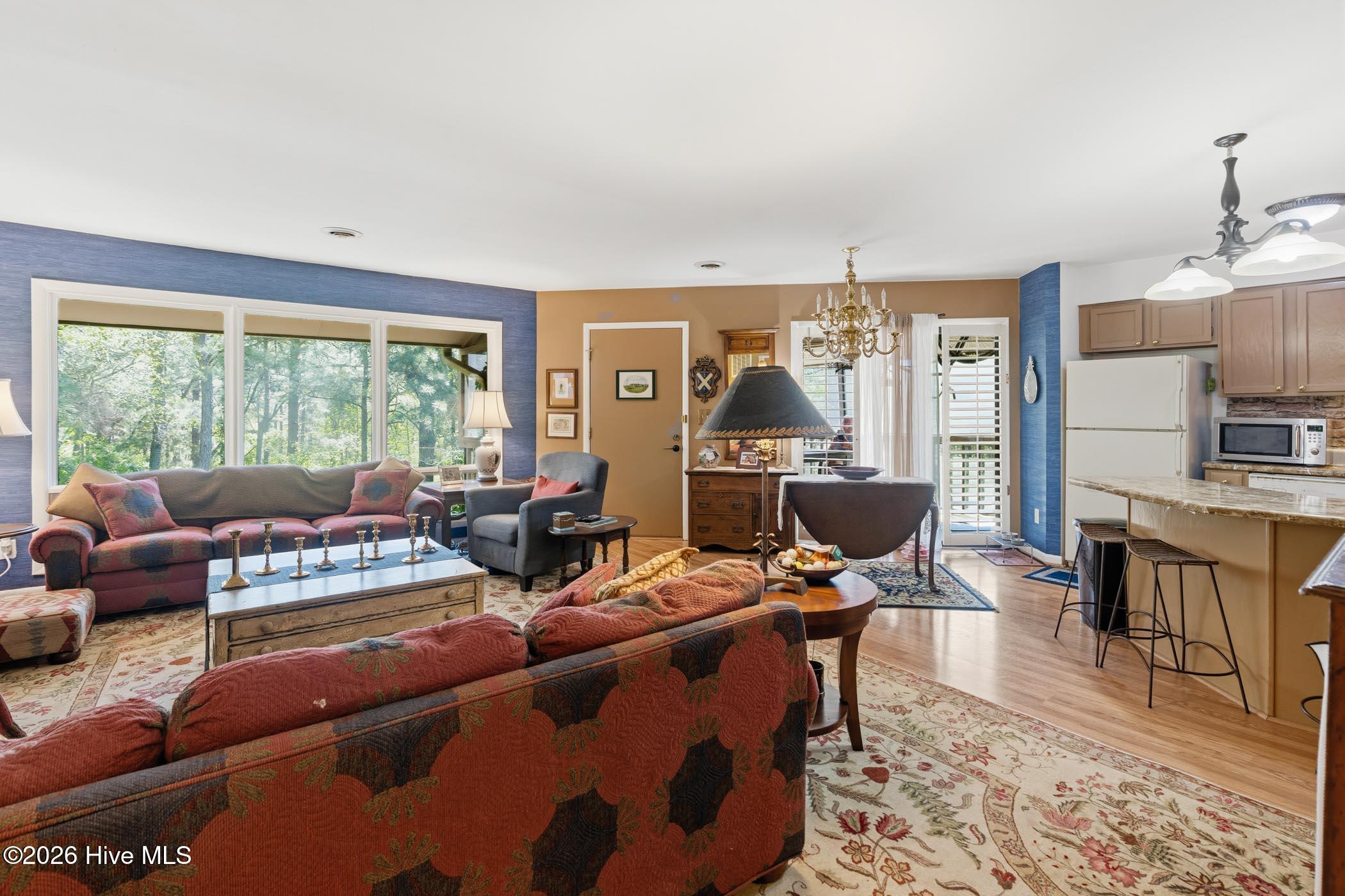 424 Foxcroft Circle Property Photo 4