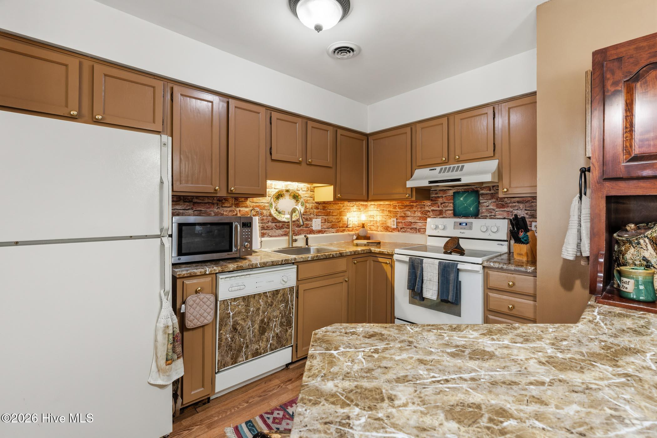 424 Foxcroft Circle Property Photo 10
