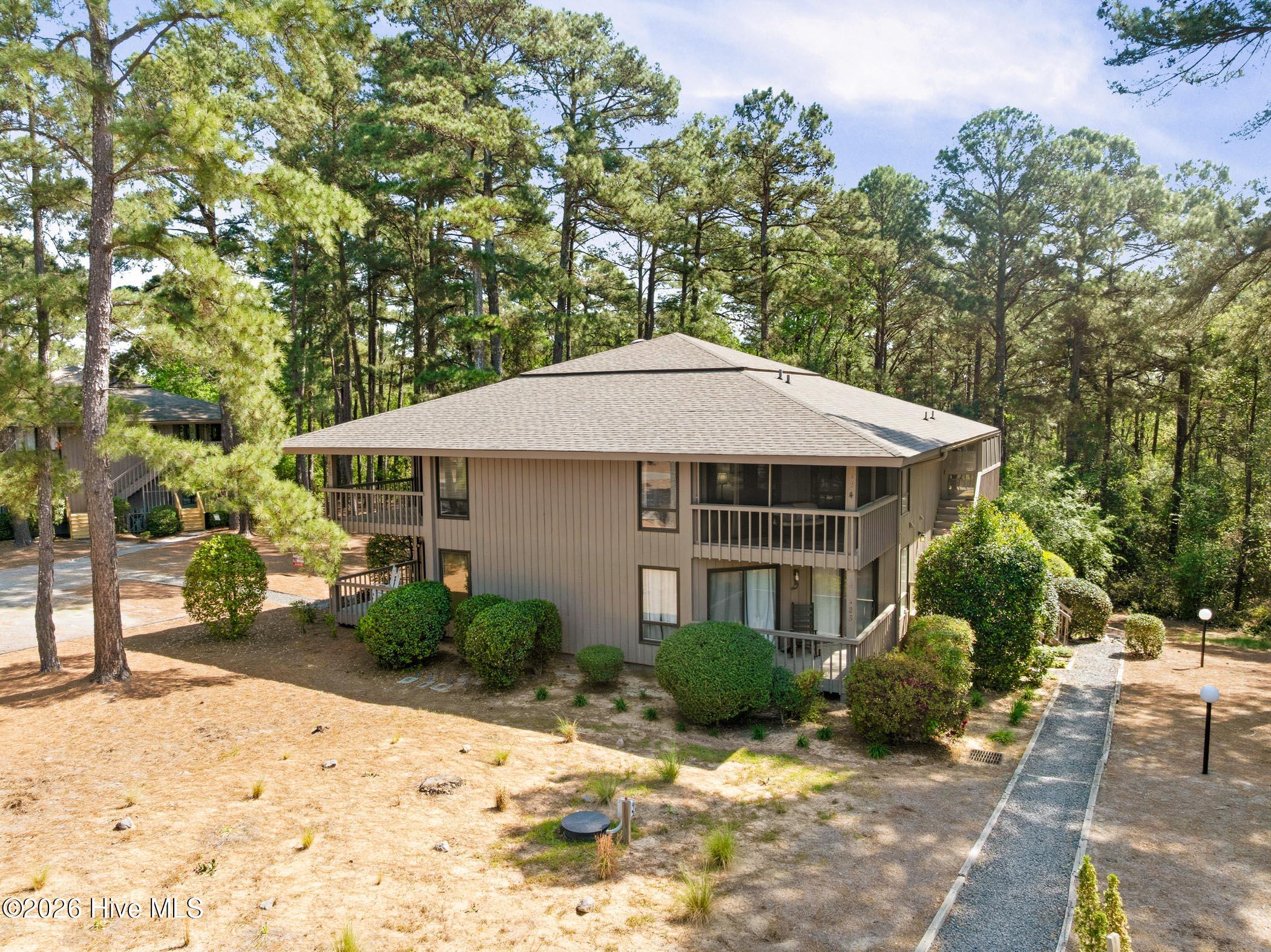 424 Foxcroft Circle Property Photo 36