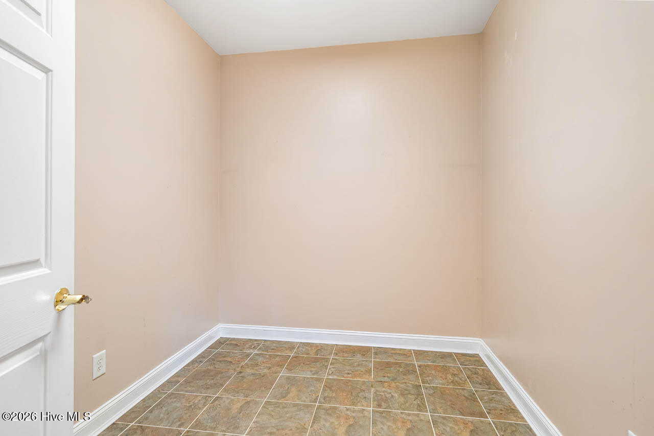 73 Kimberly Drive Property Photo 49