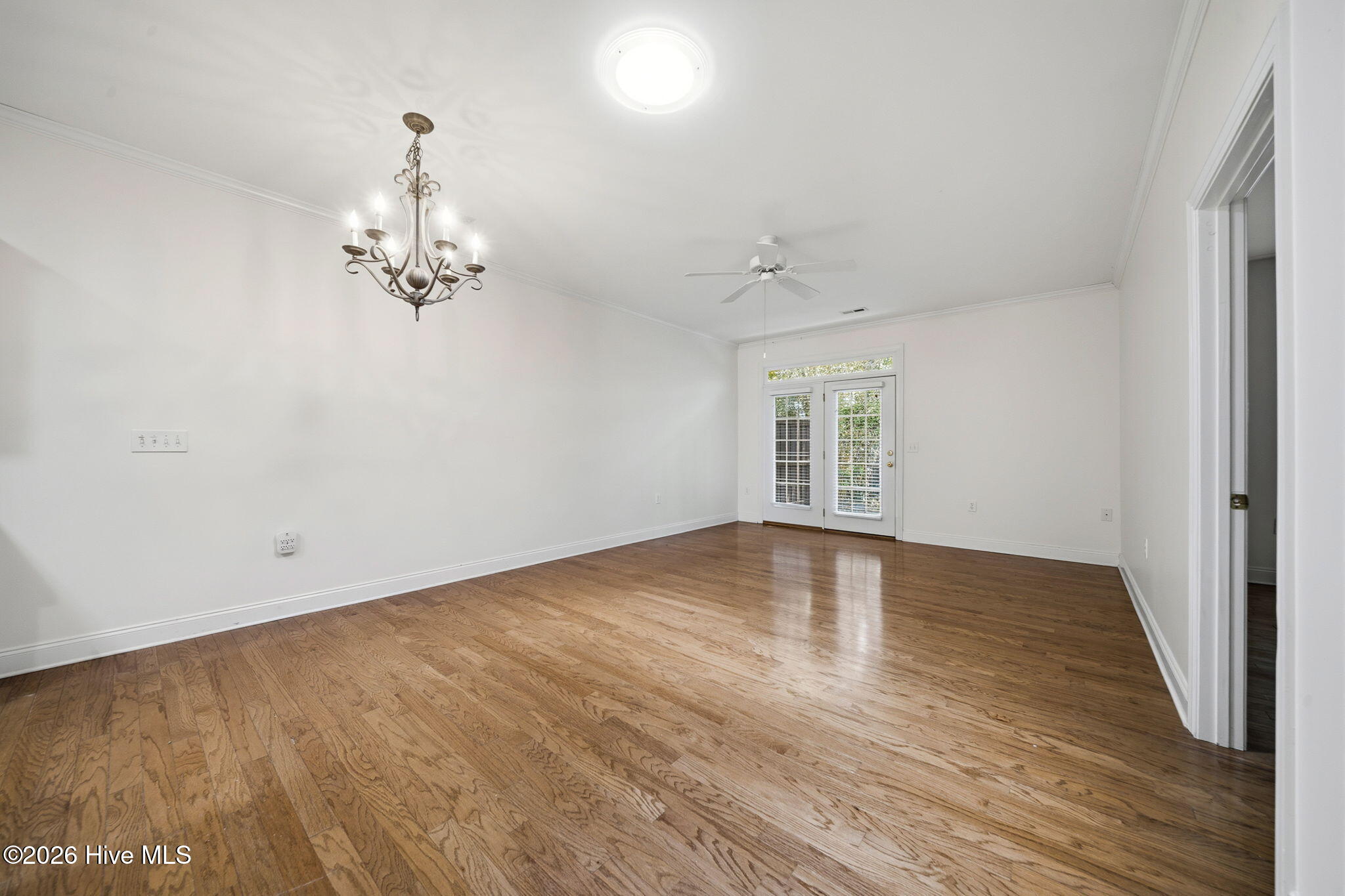 4524 Regent Drive Property Photo 9