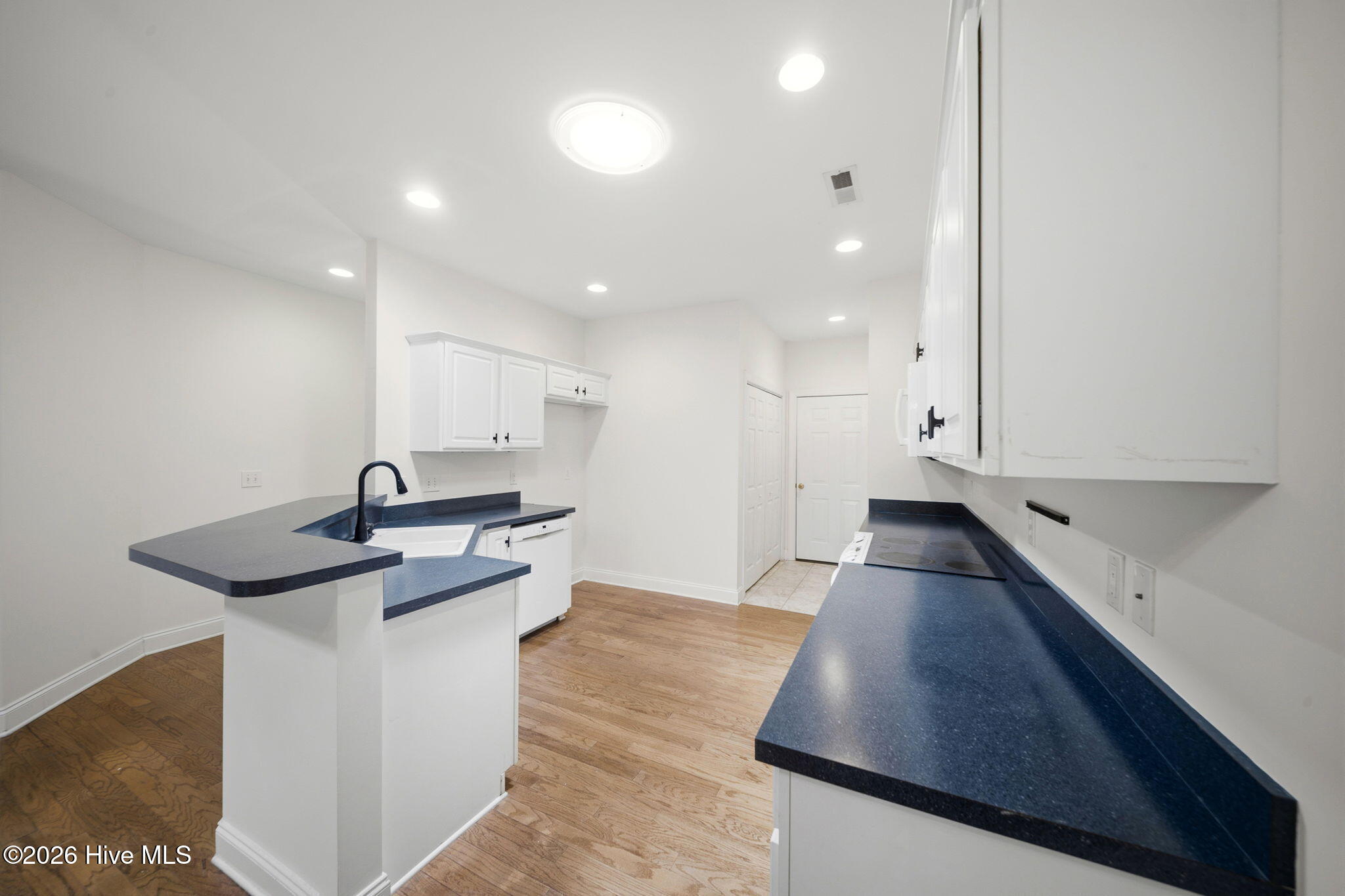 4524 Regent Drive Property Photo 17
