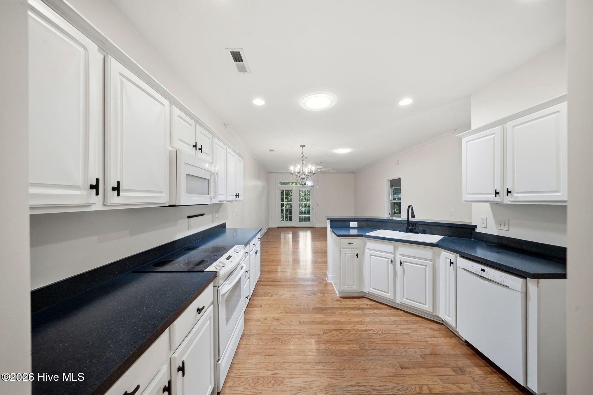 4524 Regent Drive Property Photo 19