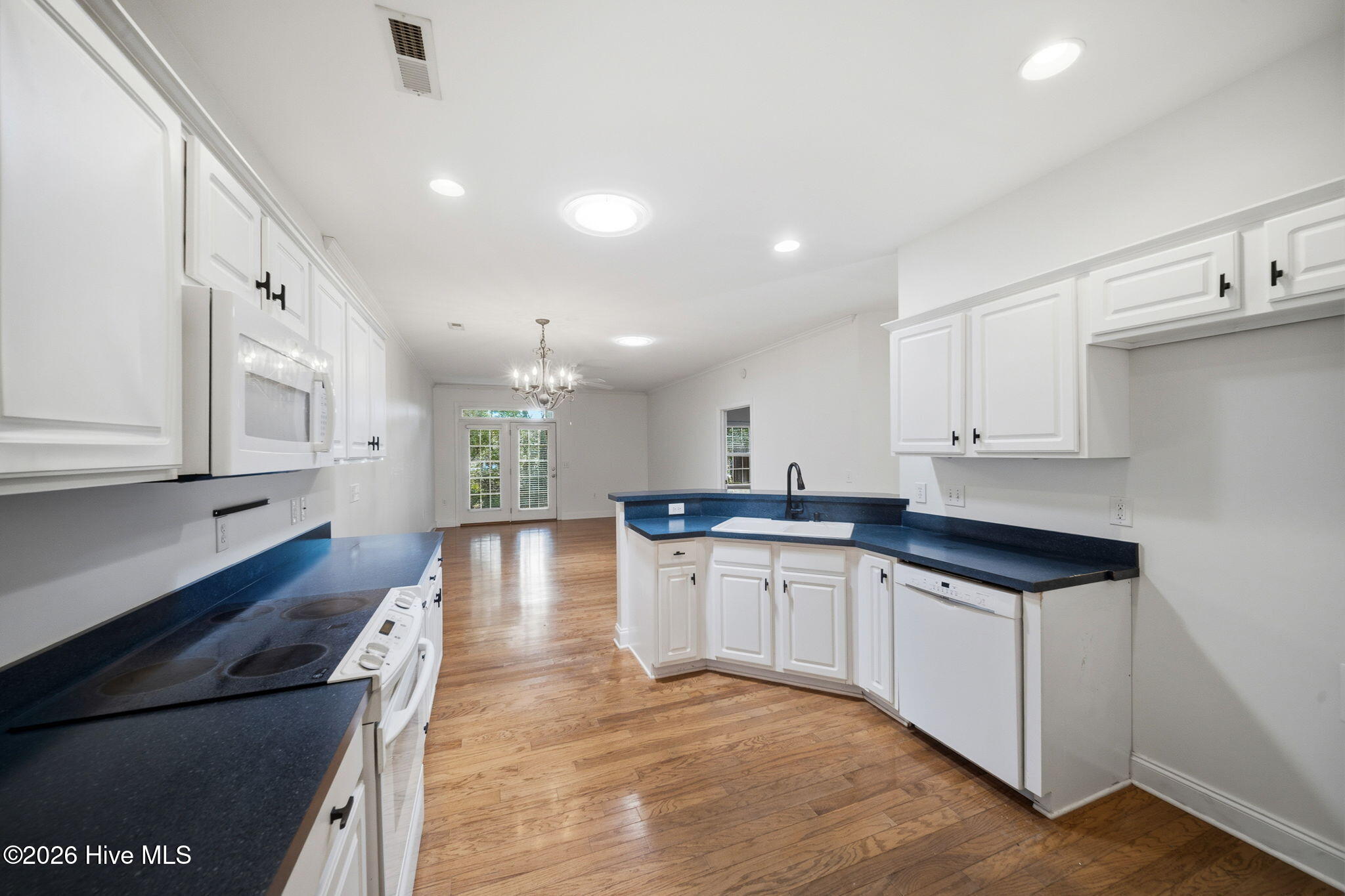 4524 Regent Drive Property Photo 20