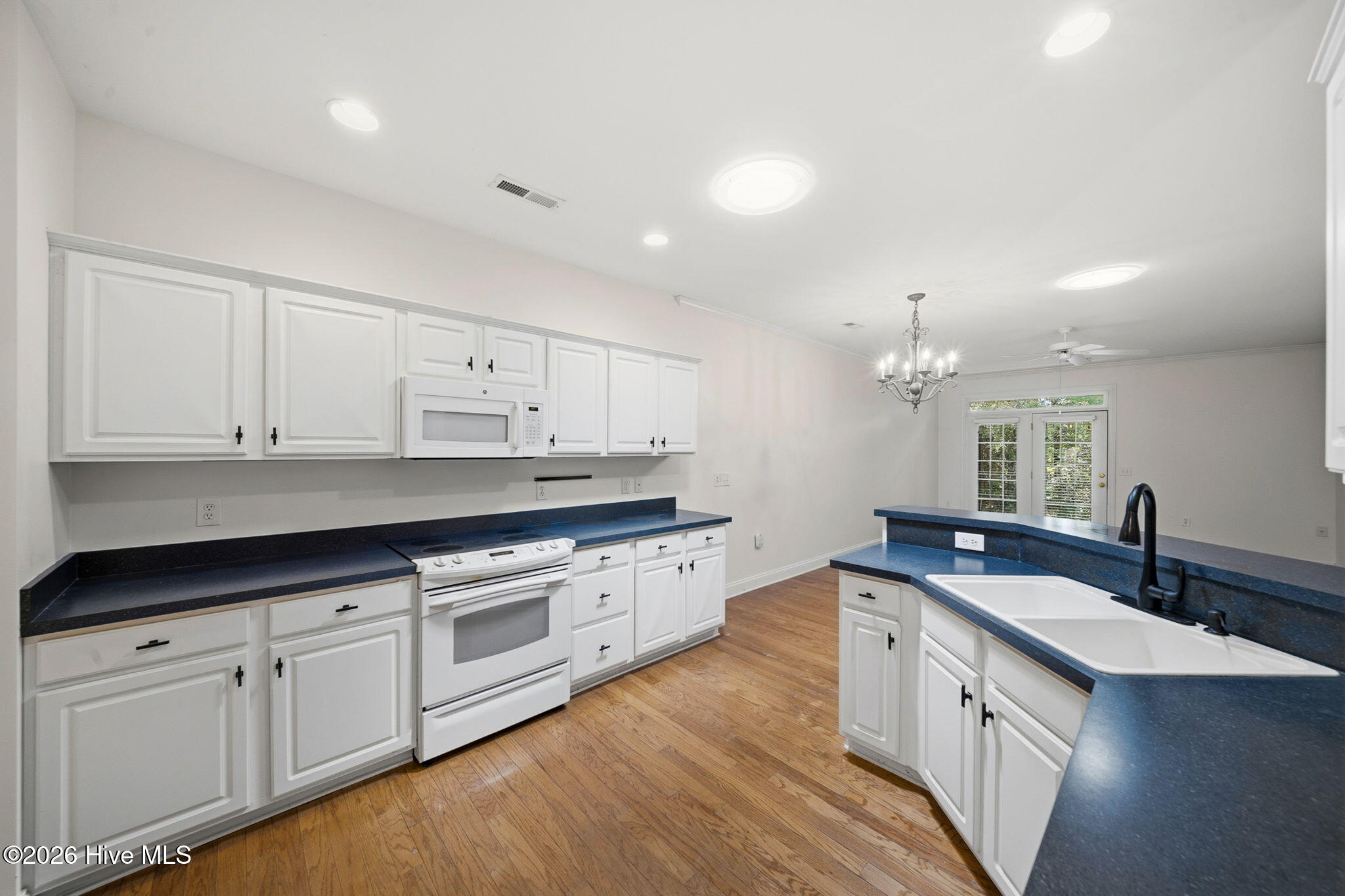 4524 Regent Drive Property Photo 21