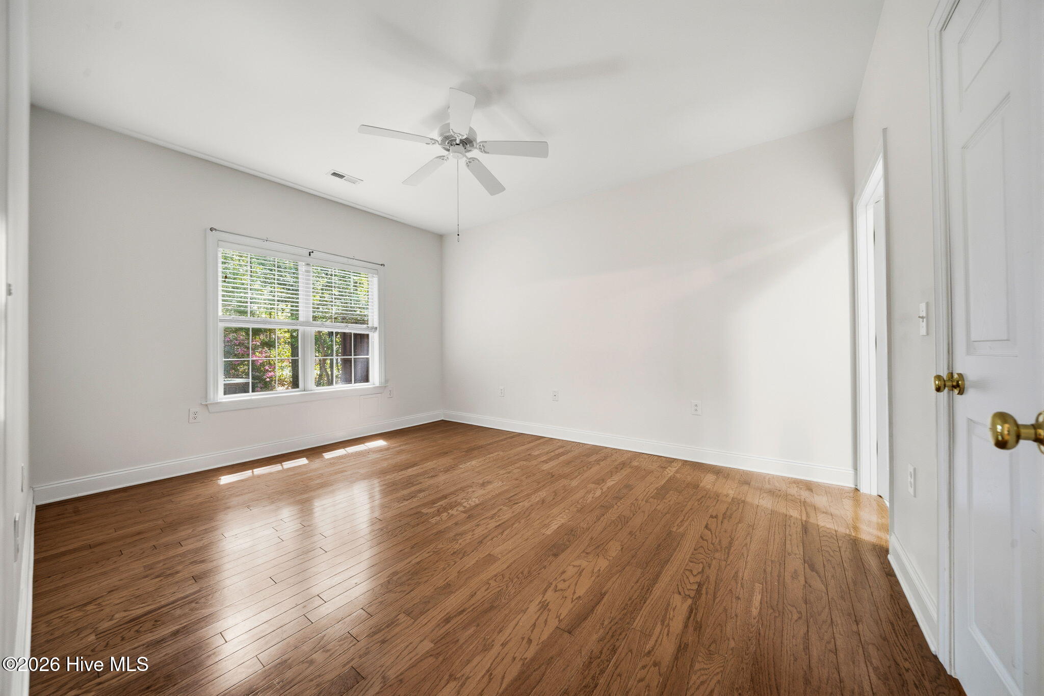 4524 Regent Drive Property Photo 24