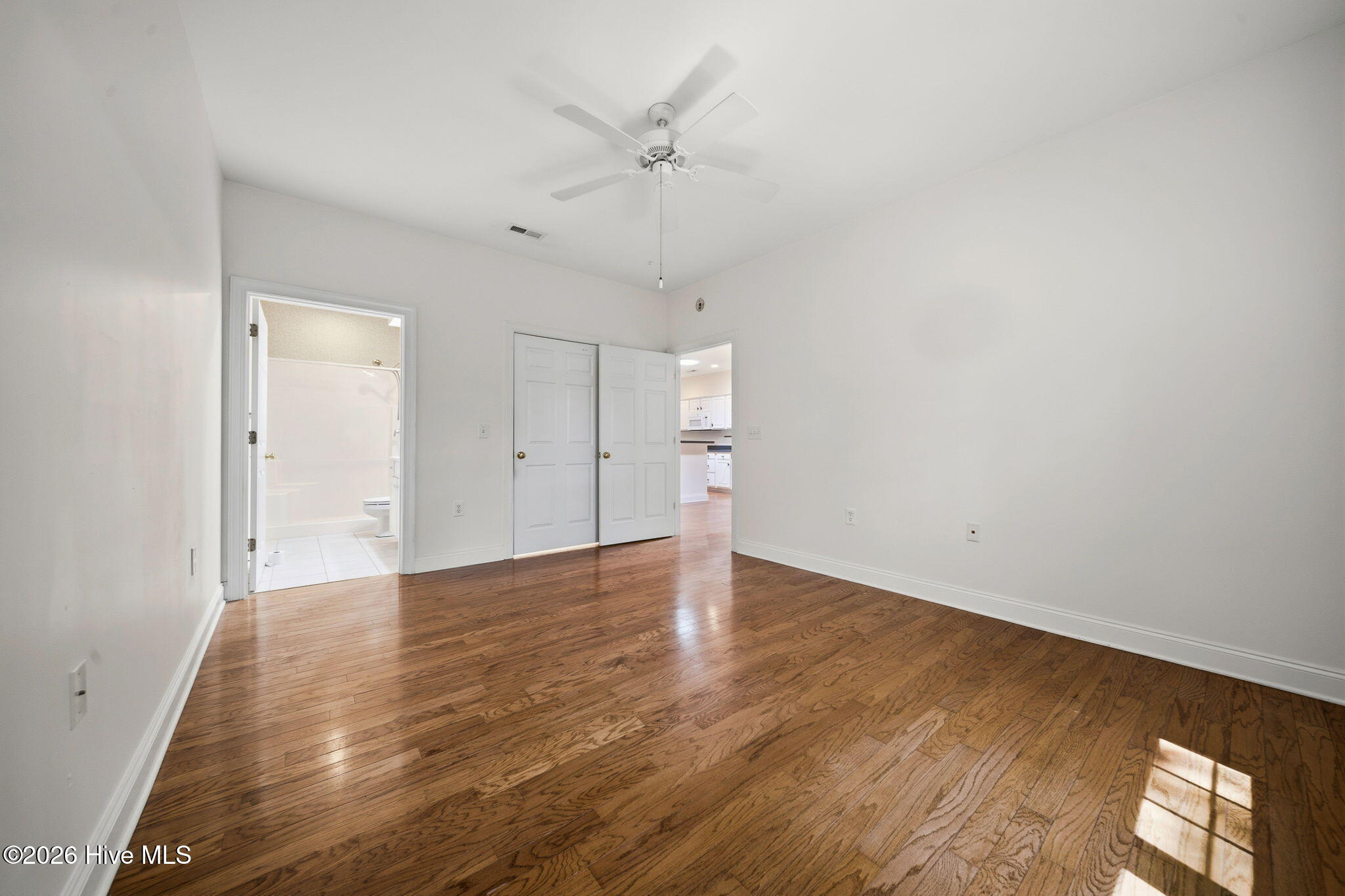 4524 Regent Drive Property Photo 25